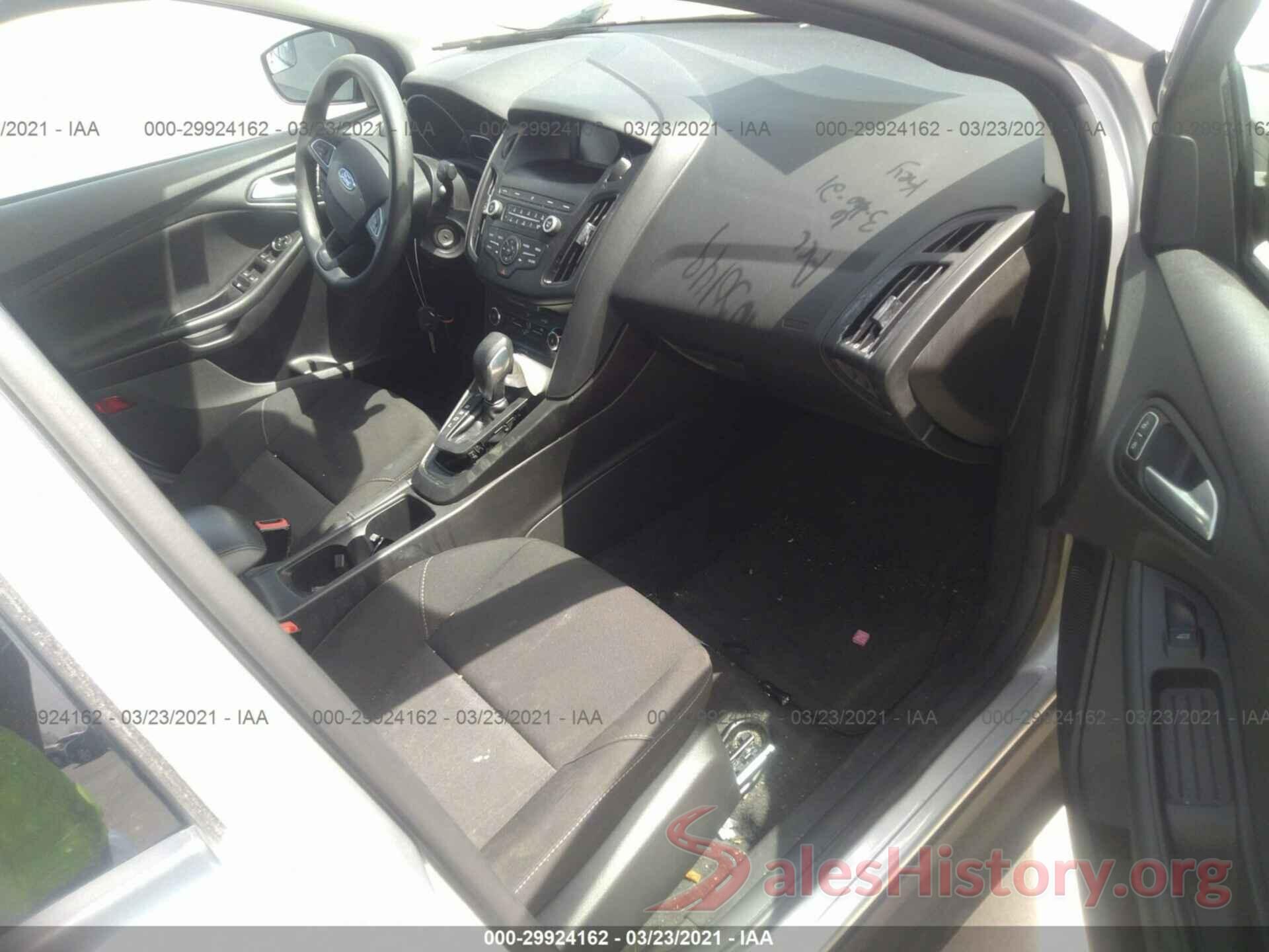 1FADP3F22JL240082 2018 FORD FOCUS