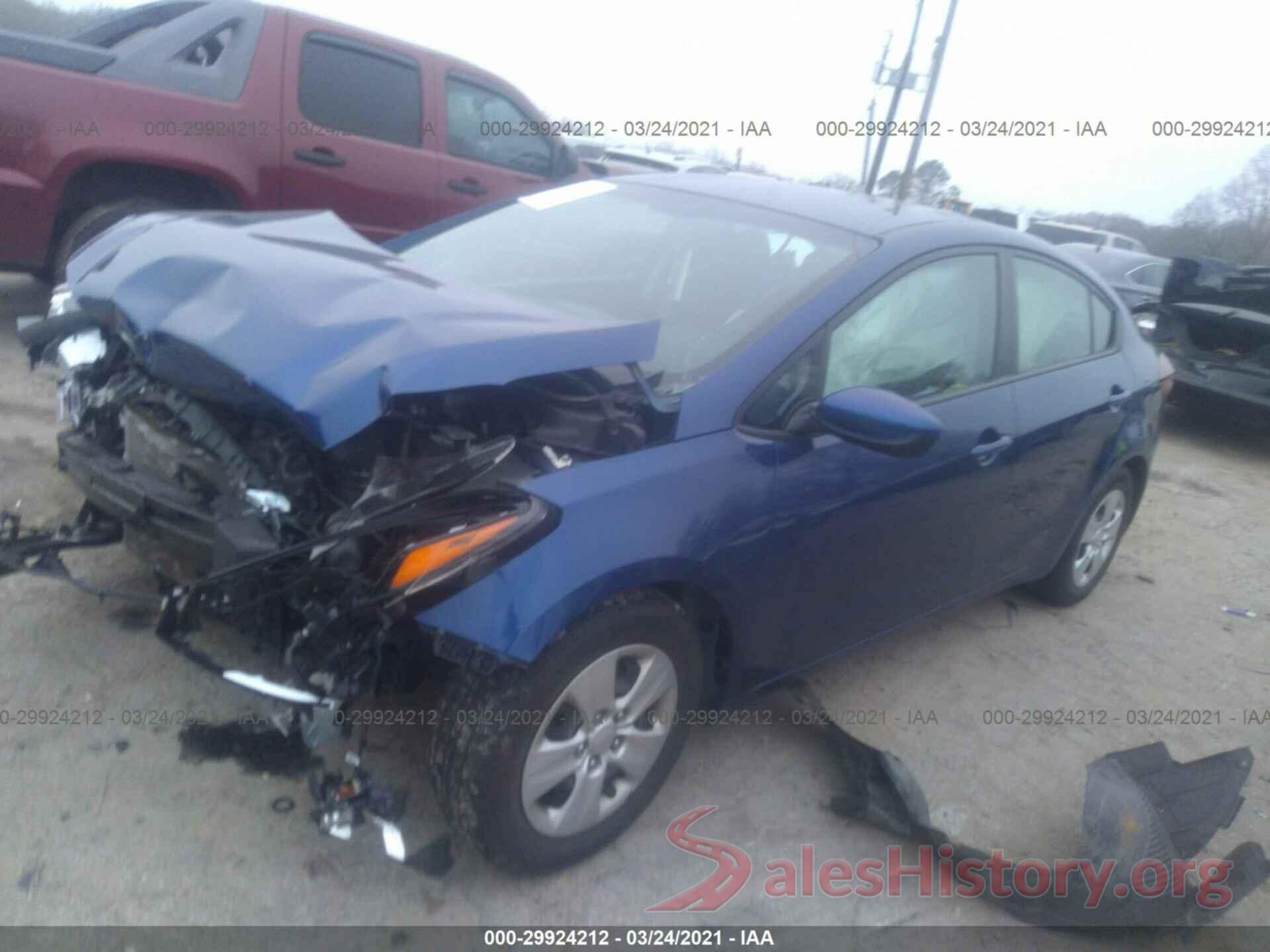 3KPFK4A7XHE139093 2017 KIA FORTE