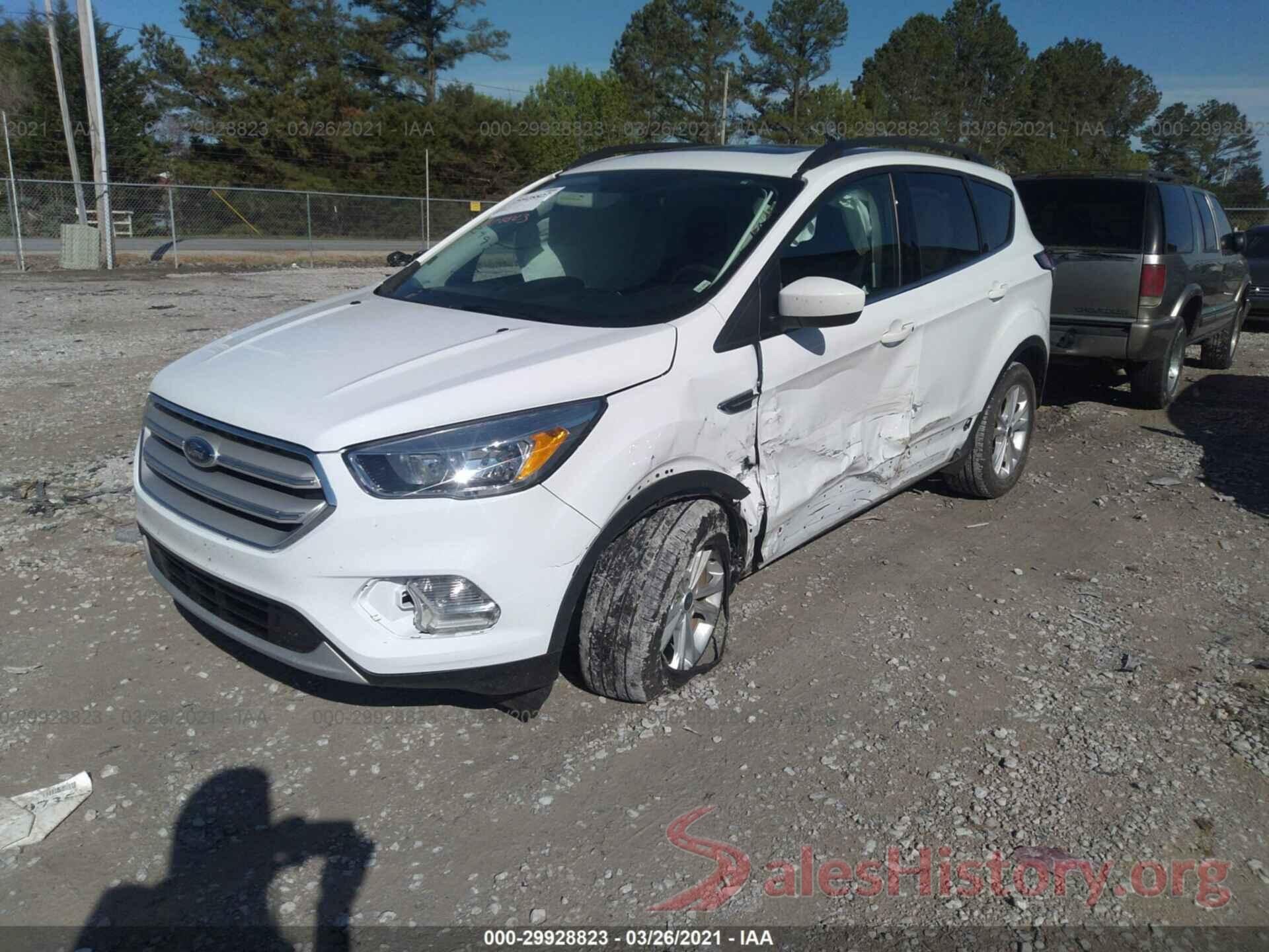 1FMCU0GD9JUC77035 2018 FORD ESCAPE