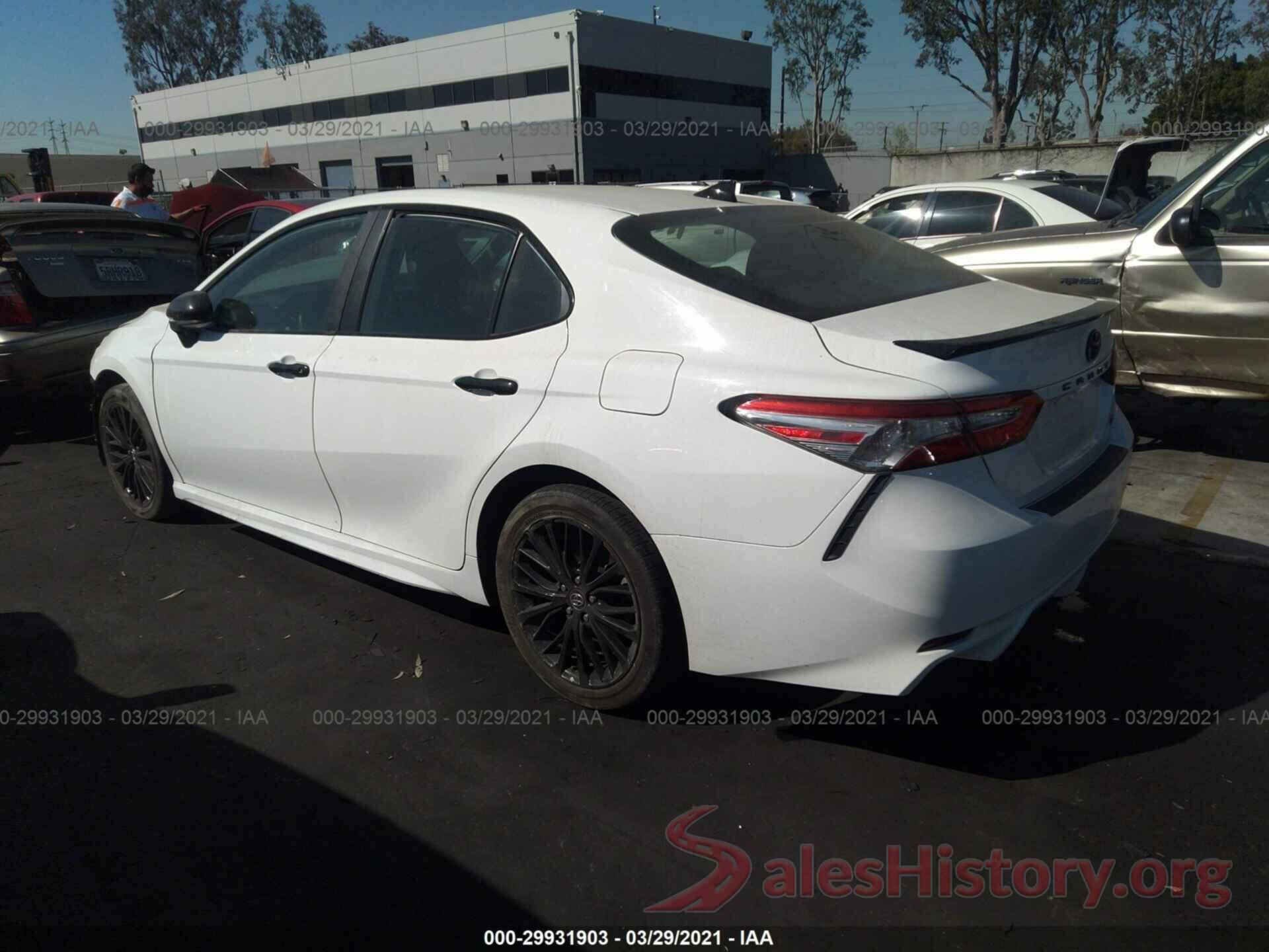 4T1G11AK7LU318305 2020 TOYOTA CAMRY