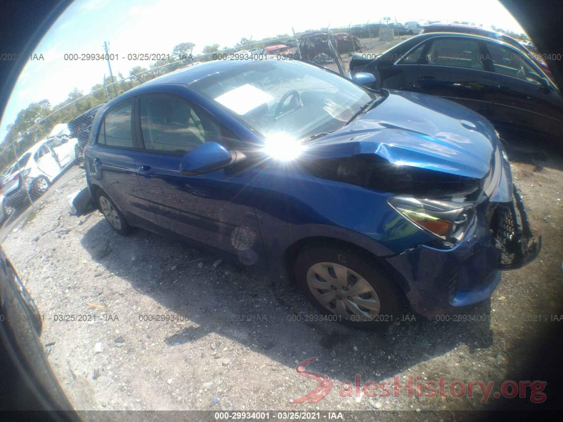 3KPA25AB6JE087651 2018 KIA RIO 5-DOOR