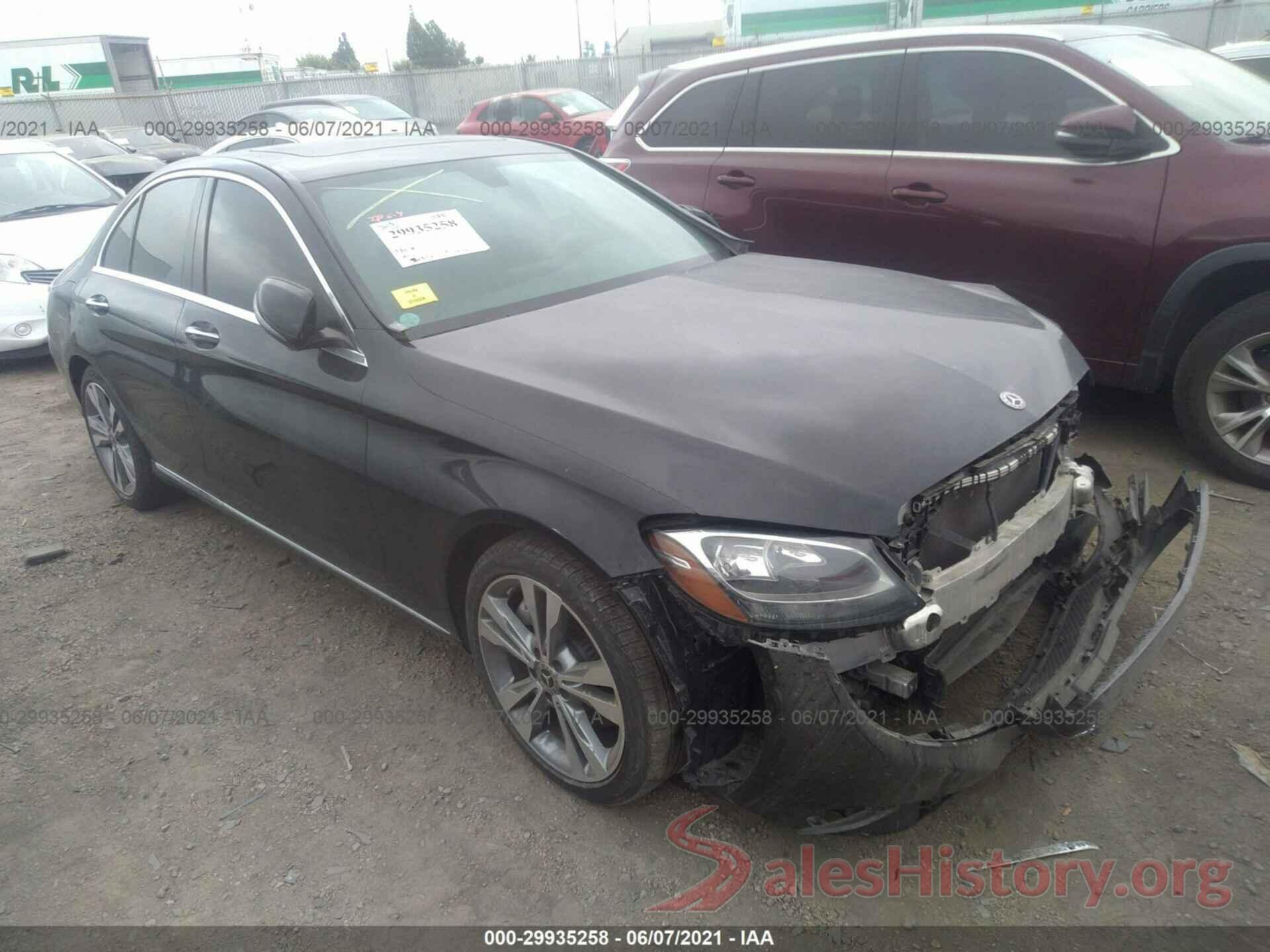 55SWF4JB2JU257906 2018 MERCEDES-BENZ C-CLASS