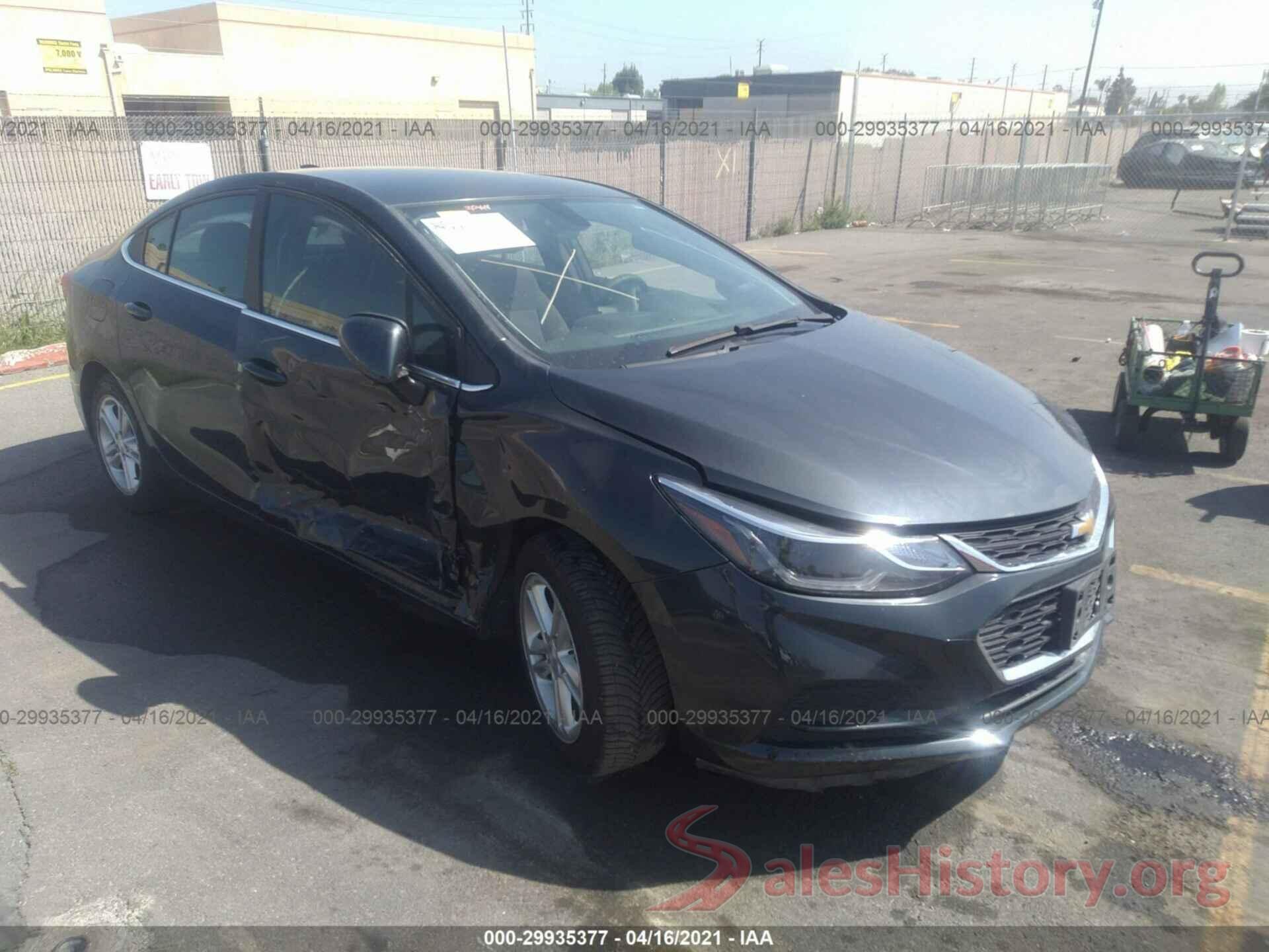 1G1BE5SM1J7109088 2018 CHEVROLET CRUZE