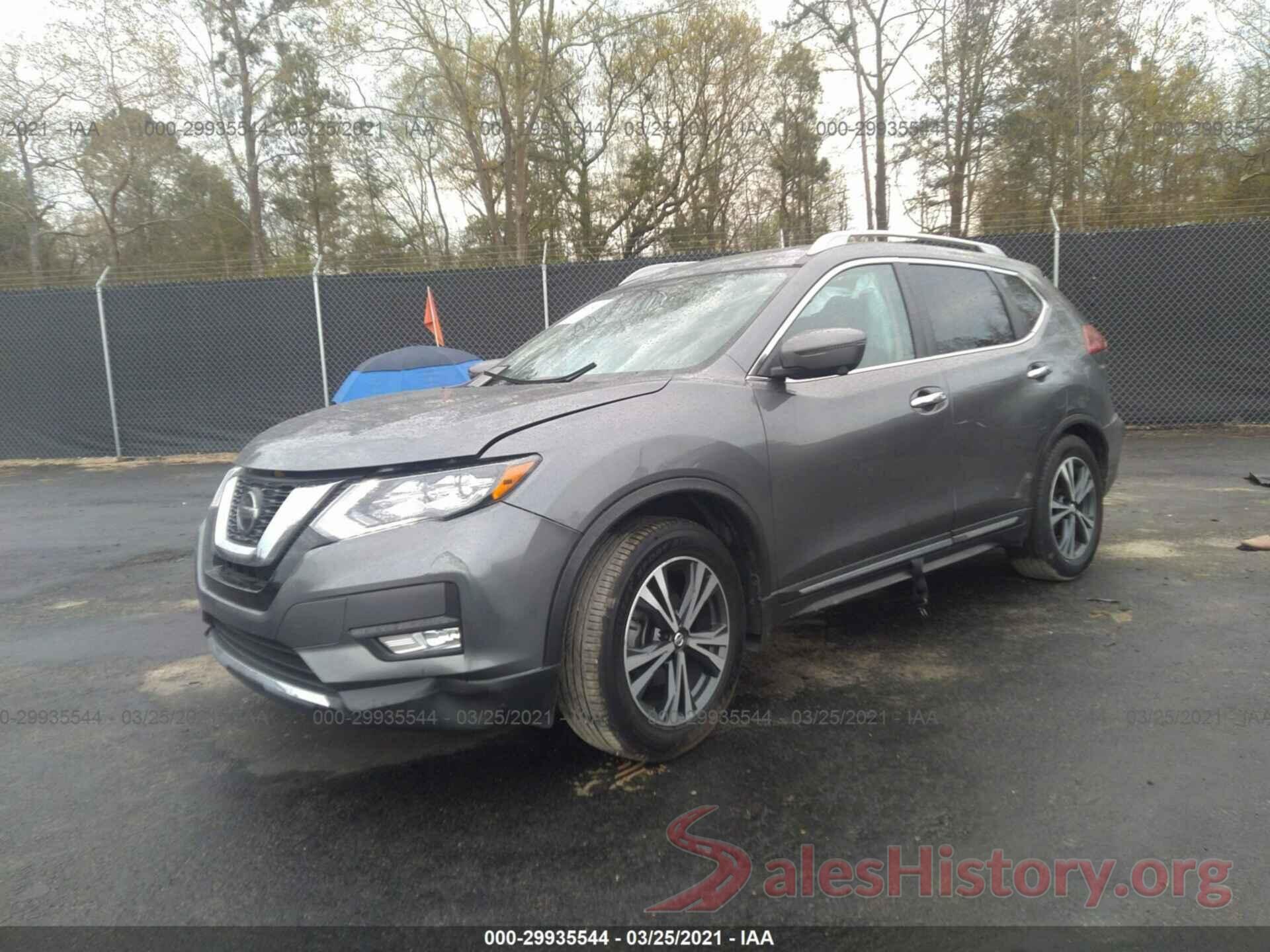 5N1AT2MT1JC821678 2018 NISSAN ROGUE