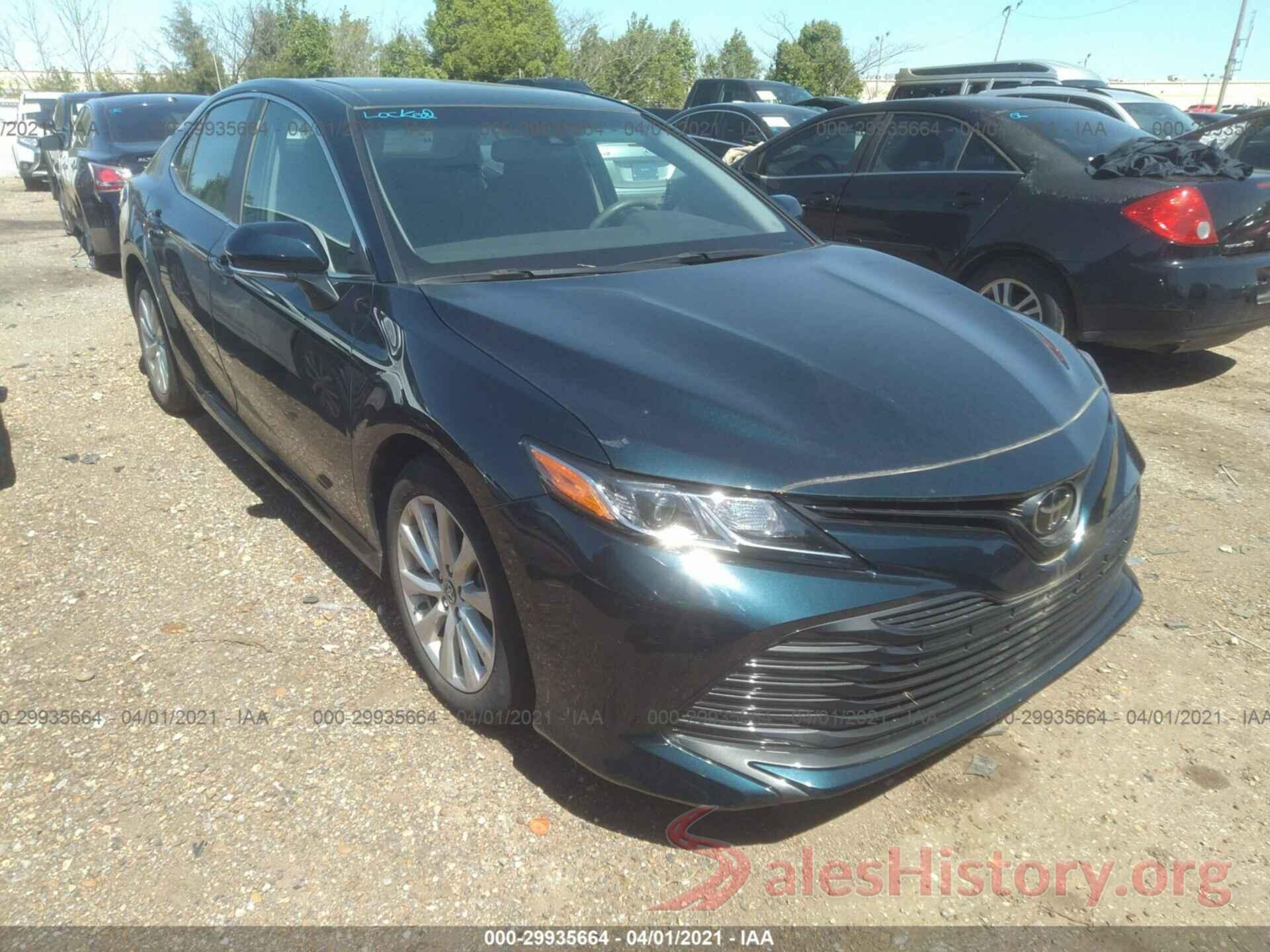 4T1B11HK5JU614212 2018 TOYOTA CAMRY