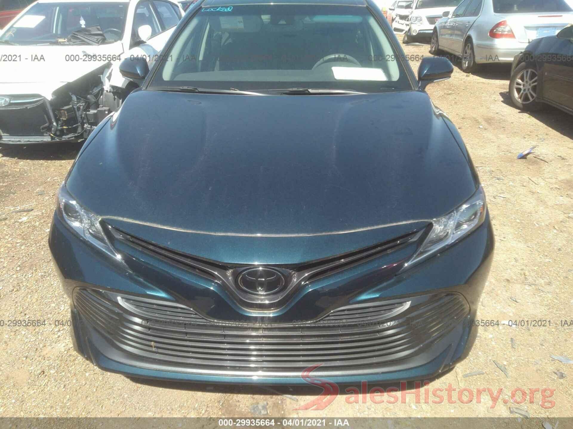 4T1B11HK5JU614212 2018 TOYOTA CAMRY