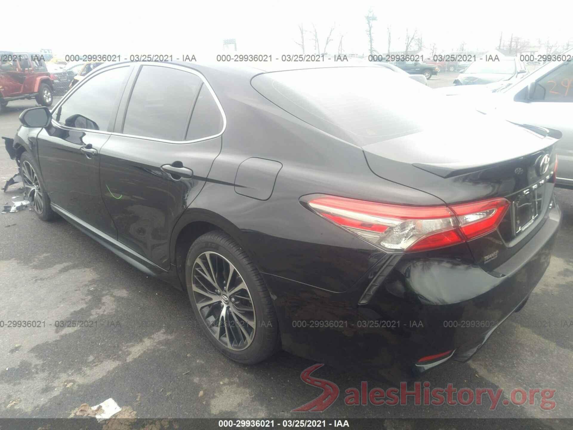 JTNB11HK7J3041335 2018 TOYOTA CAMRY