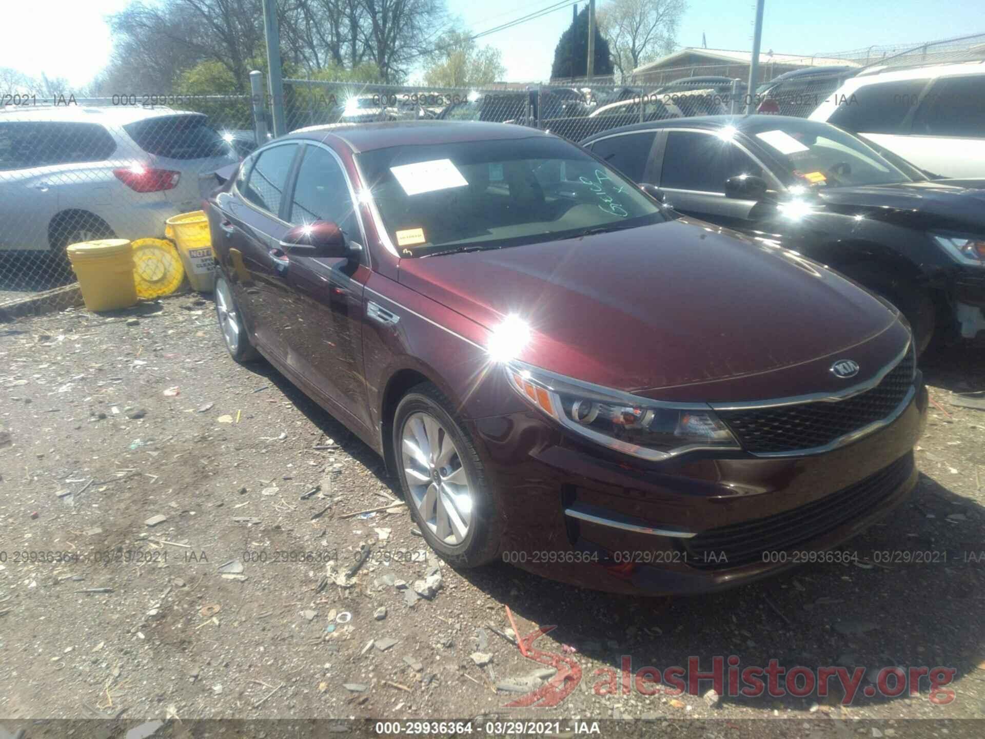 5XXGT4L3XJG255676 2018 KIA OPTIMA