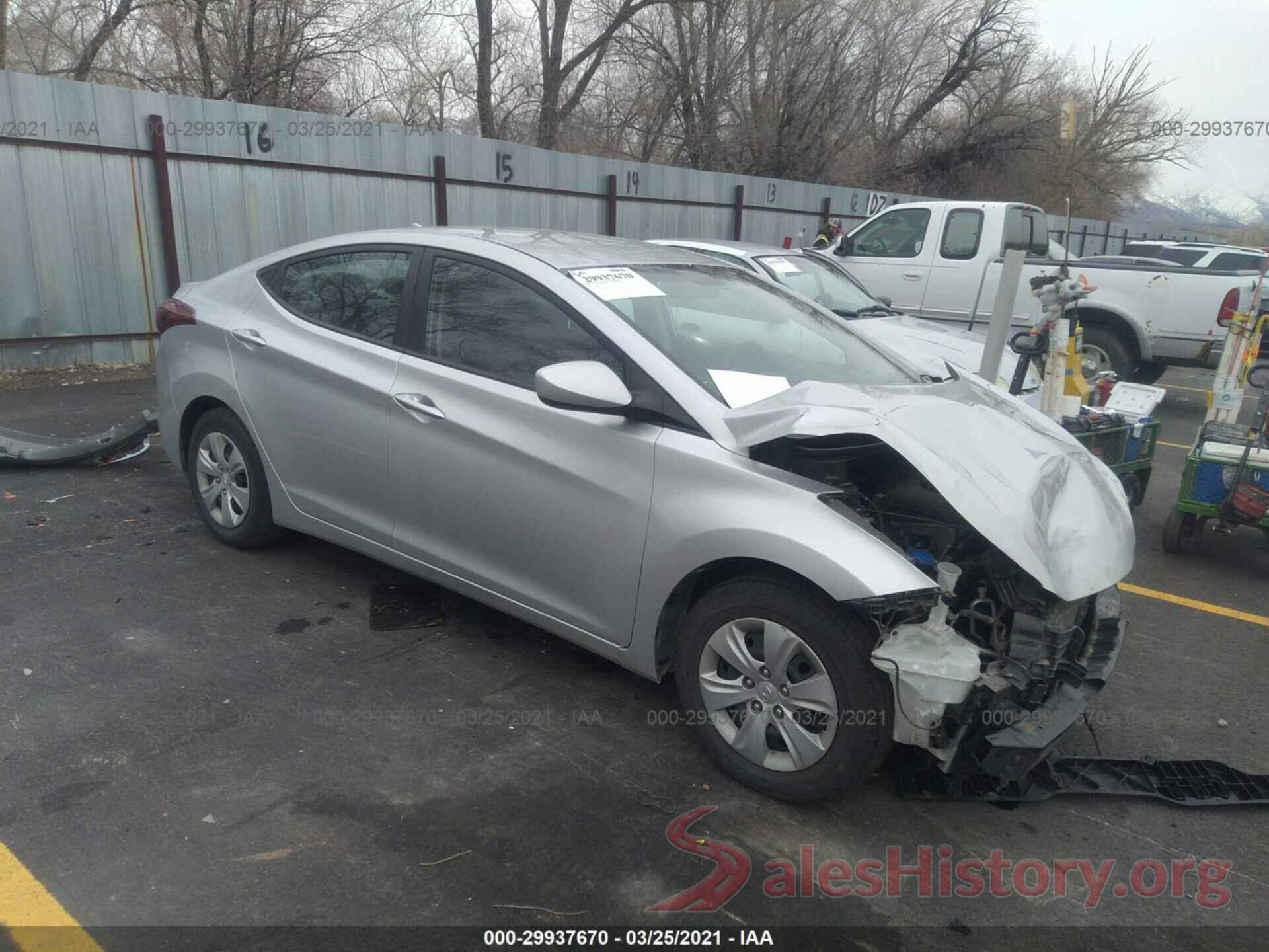 5NPDH4AE1GH719525 2016 HYUNDAI ELANTRA