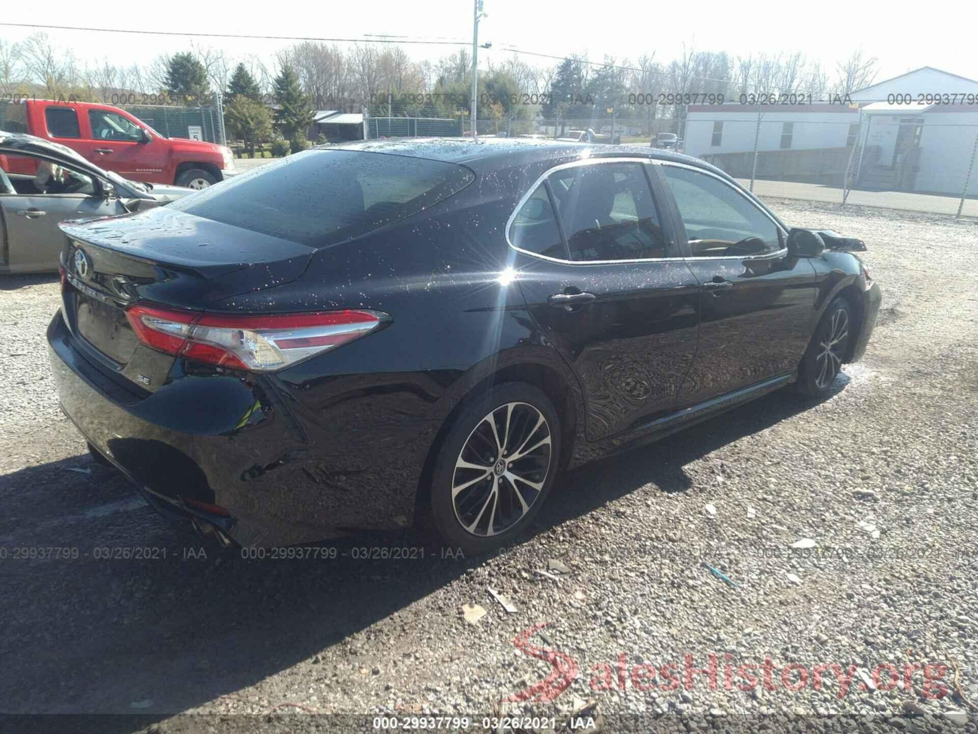 4T1B11HK5JU670134 2018 TOYOTA CAMRY