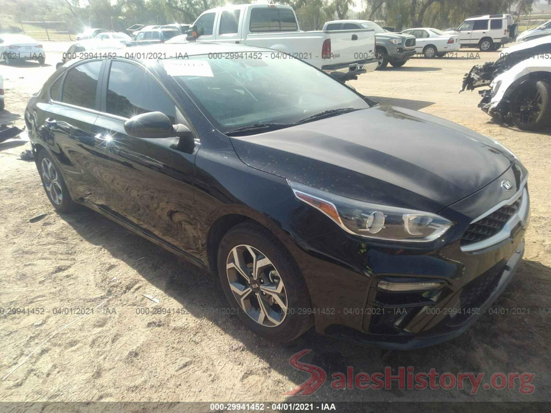 3KPF24AD8KE118224 2019 KIA FORTE