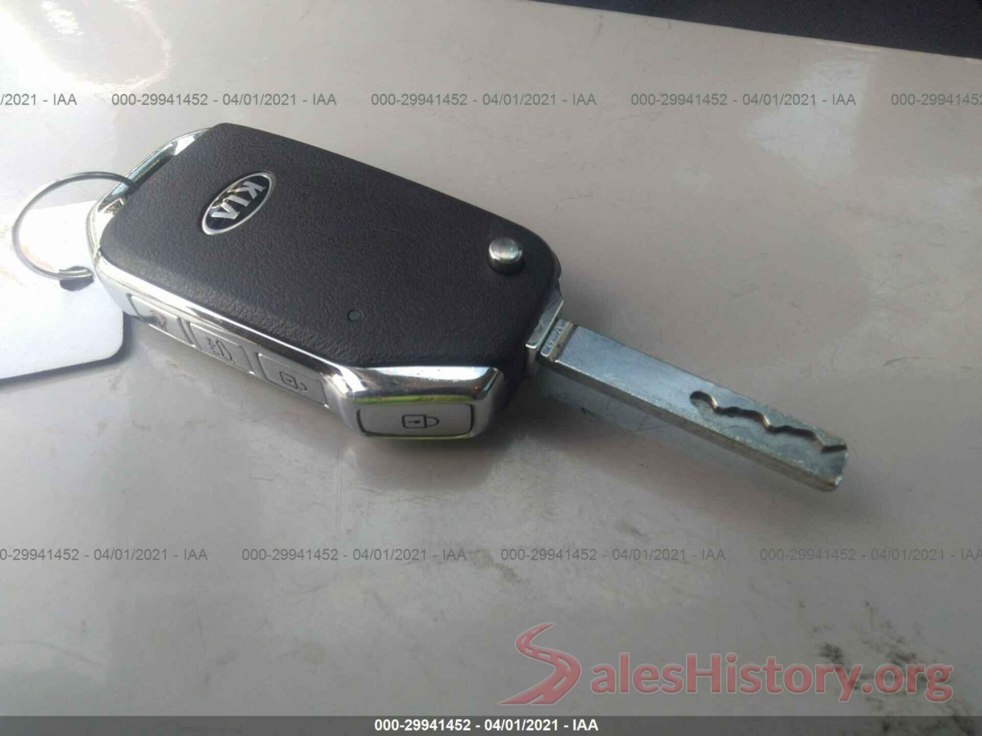 3KPF24AD8KE118224 2019 KIA FORTE