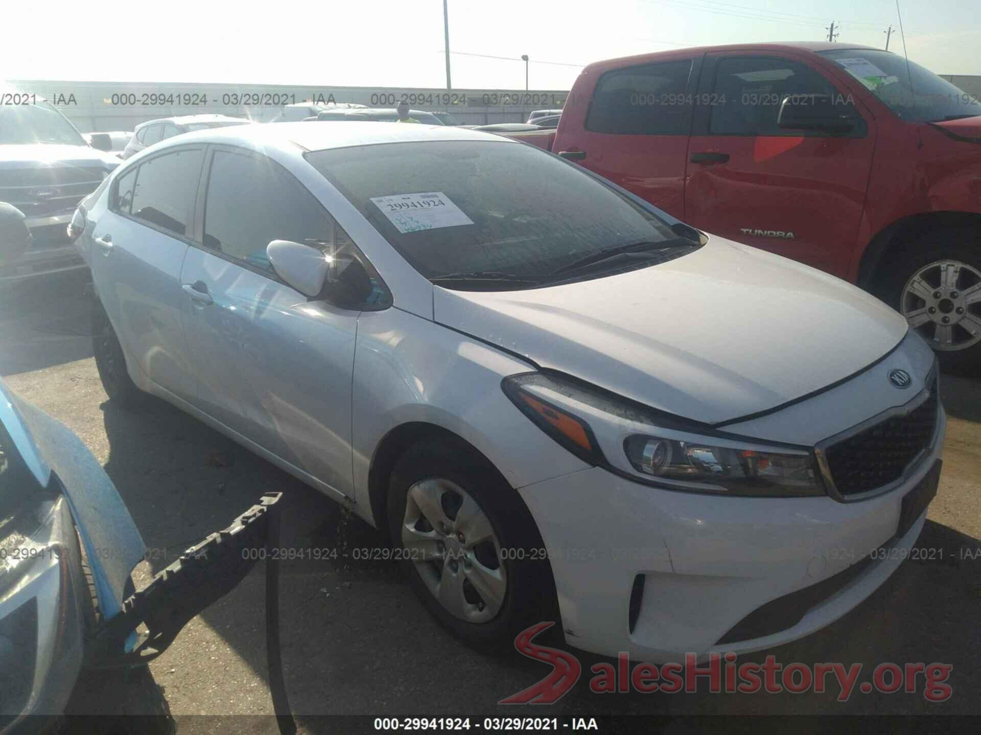 3KPFL4A77JE176041 2018 KIA FORTE