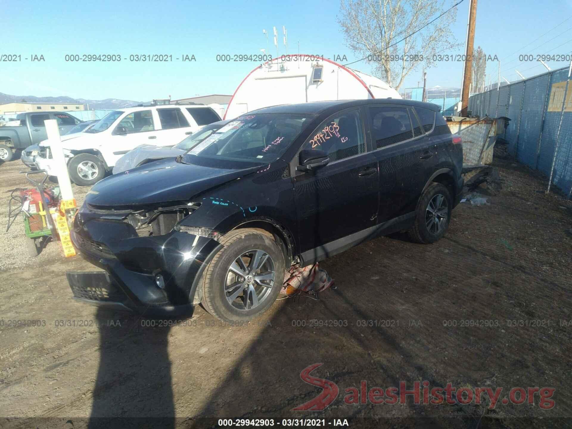 2T3RFREV3JW790339 2018 TOYOTA RAV4