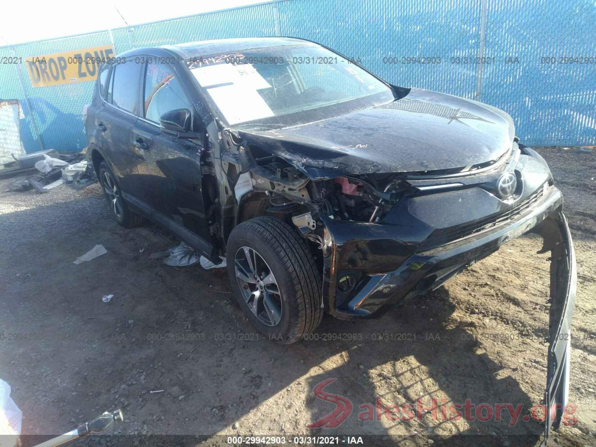 2T3RFREV3JW790339 2018 TOYOTA RAV4