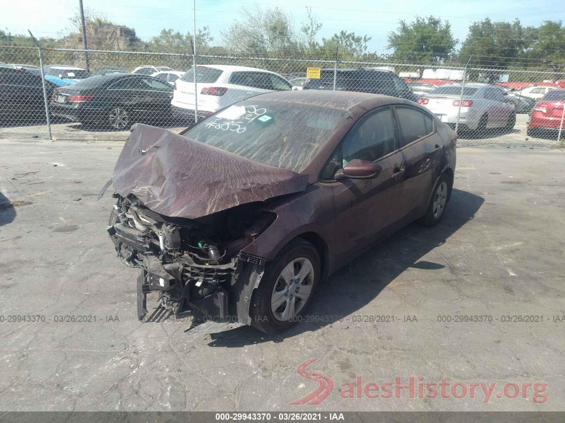 3KPFK4A76HE135378 2017 KIA FORTE