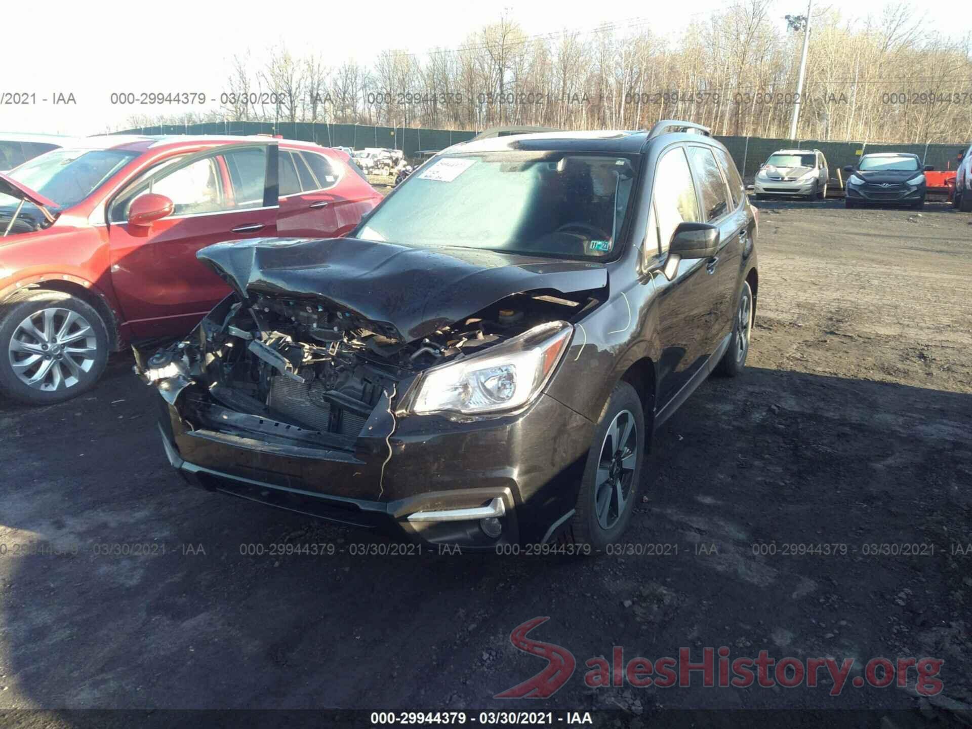 JF2SJAGC3JH597466 2018 SUBARU FORESTER