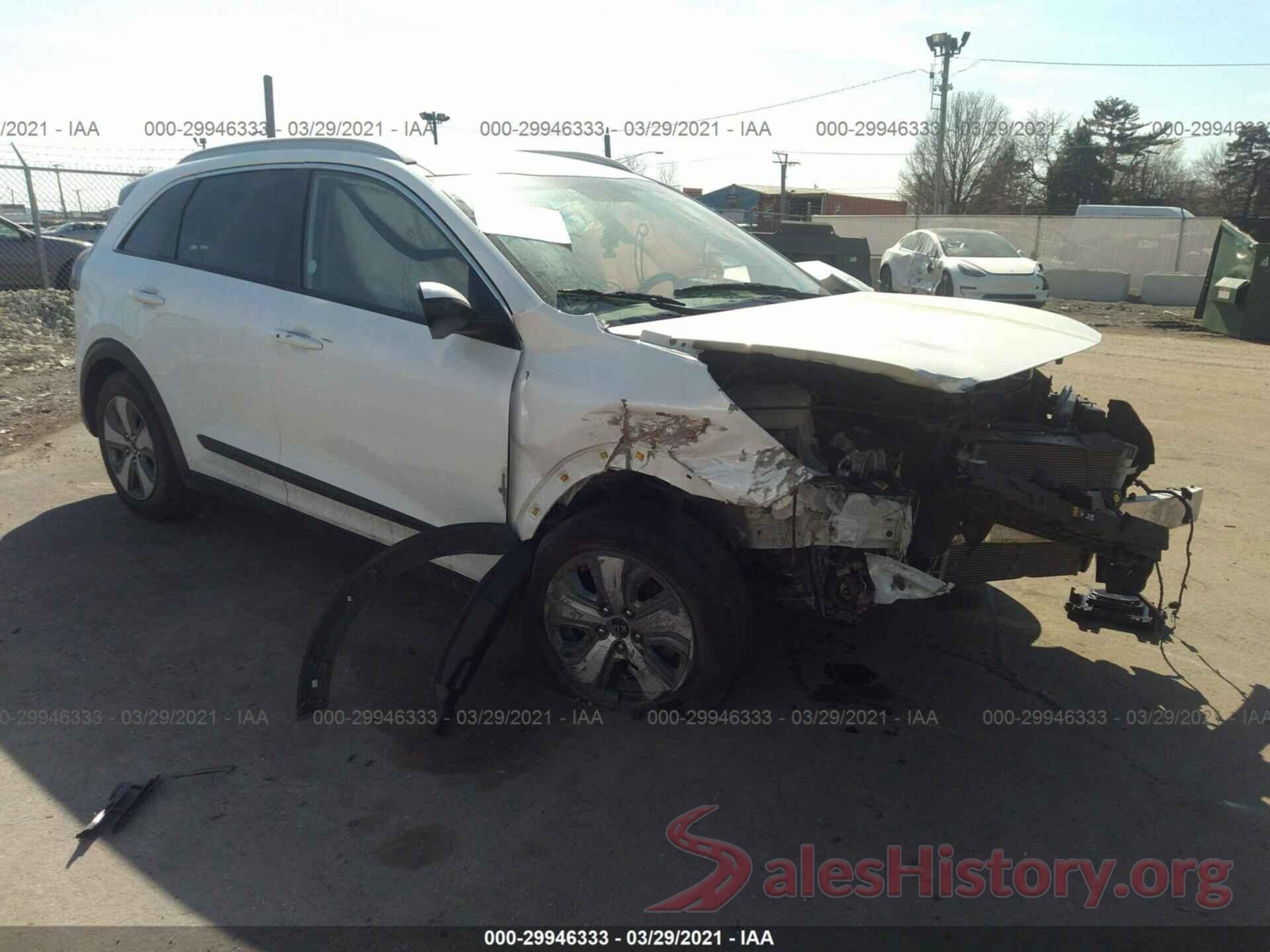 KNDCB3LC7K5246130 2019 KIA NIRO