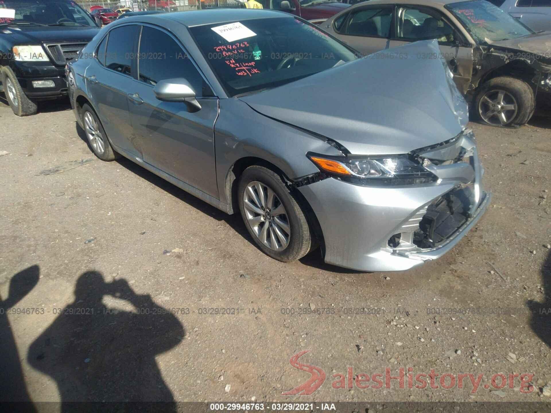 4T1B11HK8JU116117 2018 TOYOTA CAMRY