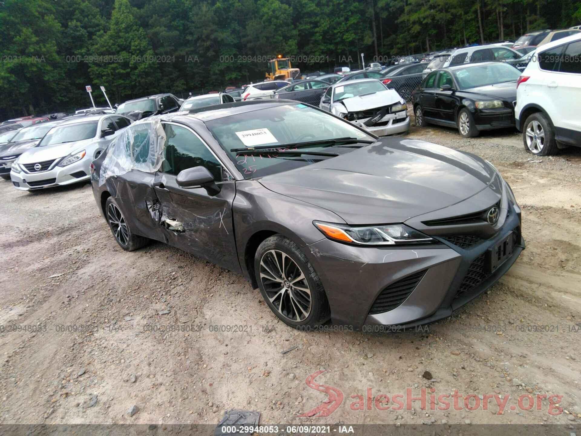 4T1B11HK2JU528534 2018 TOYOTA CAMRY