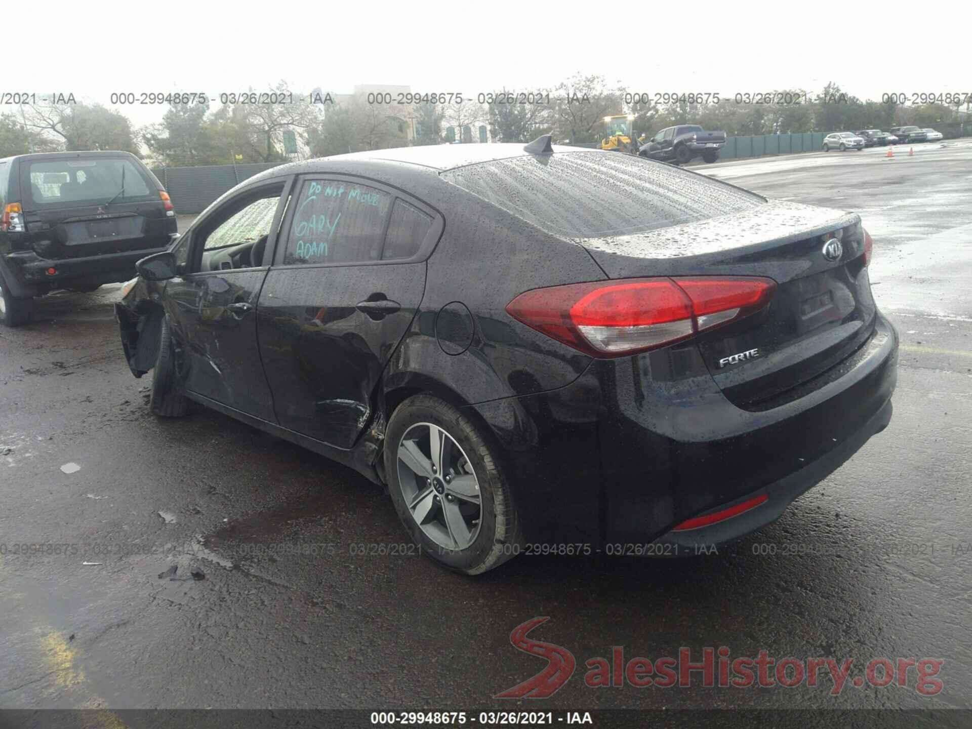 3KPFL4A78JE166215 2018 KIA FORTE