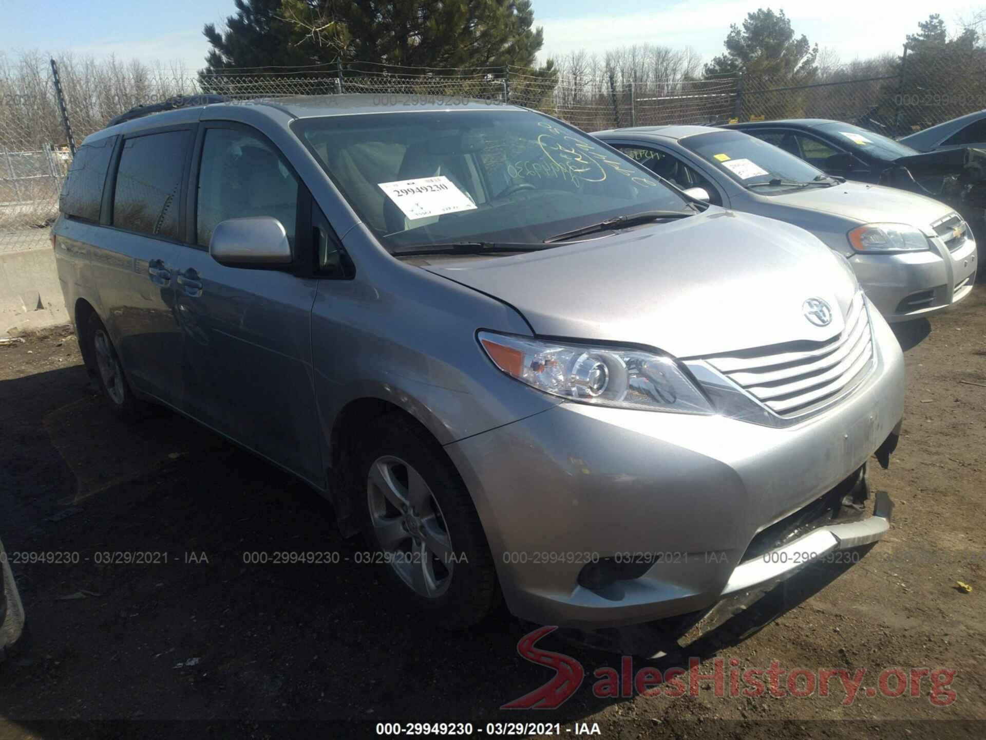 5TDKZ3DCXHS839179 2017 TOYOTA SIENNA