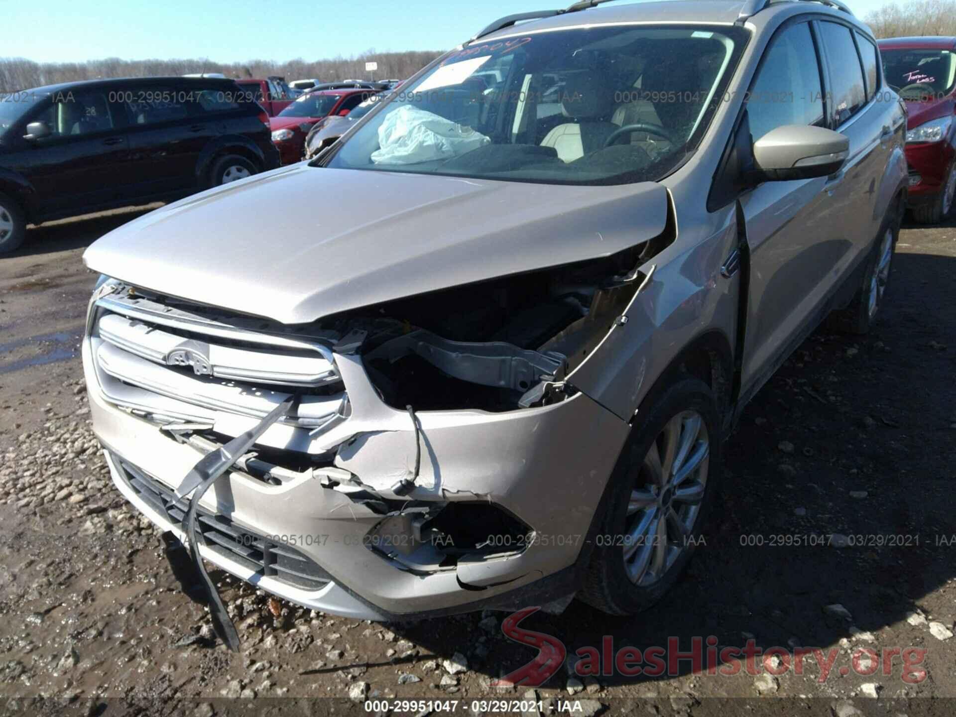 1FMCU9J9XHUE53819 2017 FORD ESCAPE