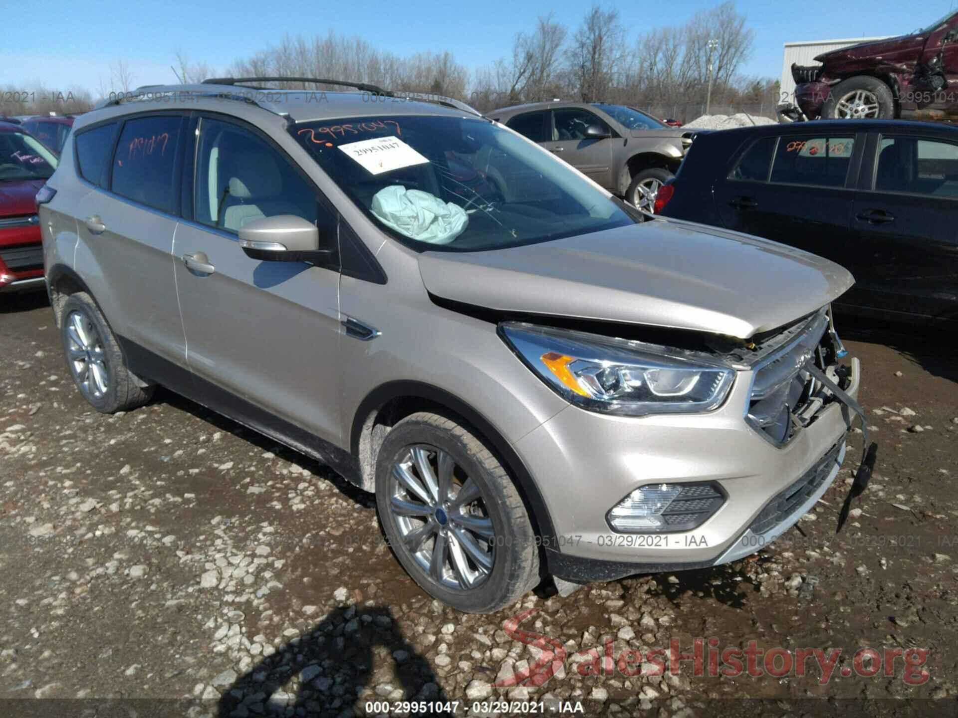 1FMCU9J9XHUE53819 2017 FORD ESCAPE