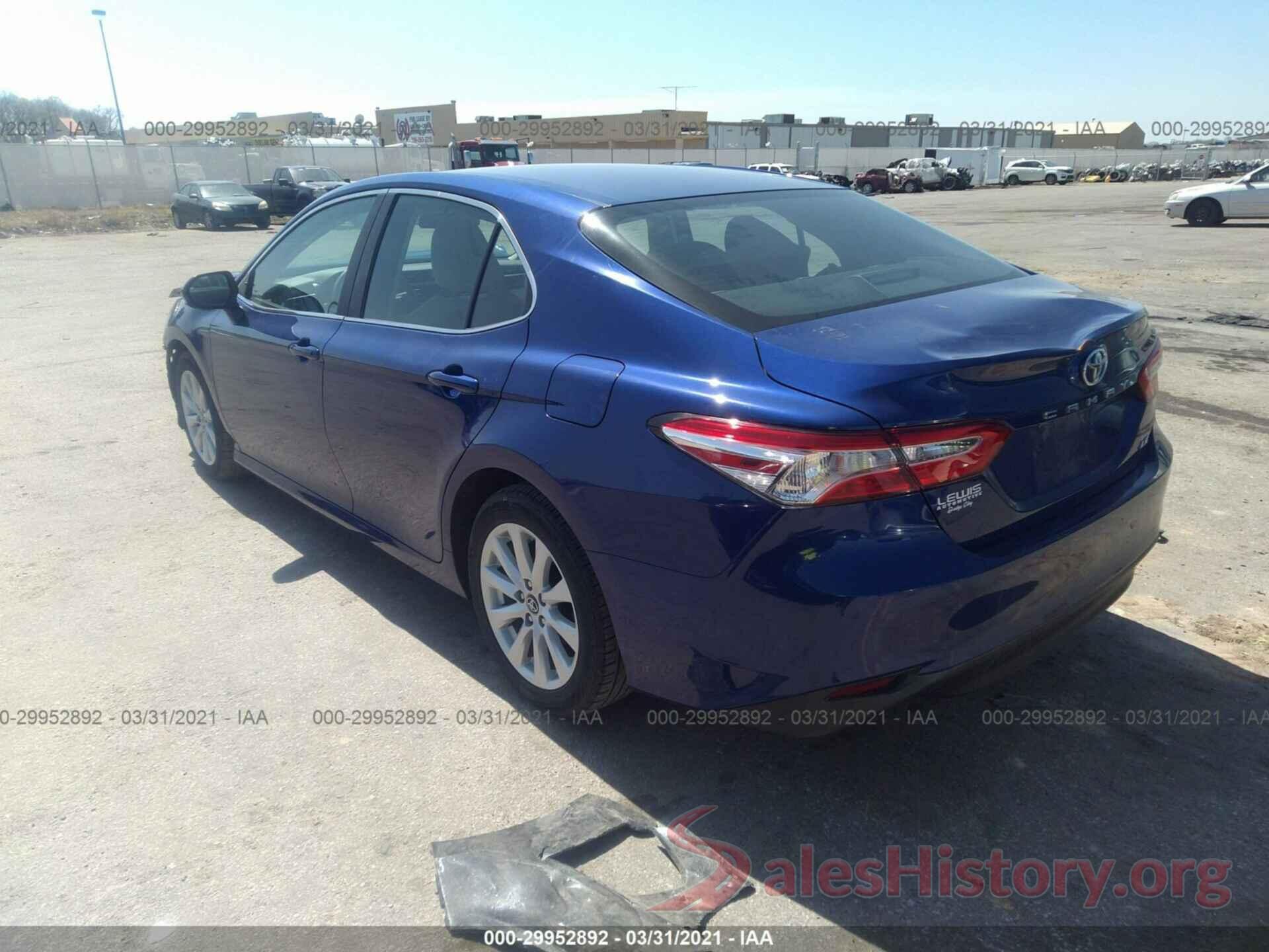 4T1B11HKXJU662806 2018 TOYOTA CAMRY