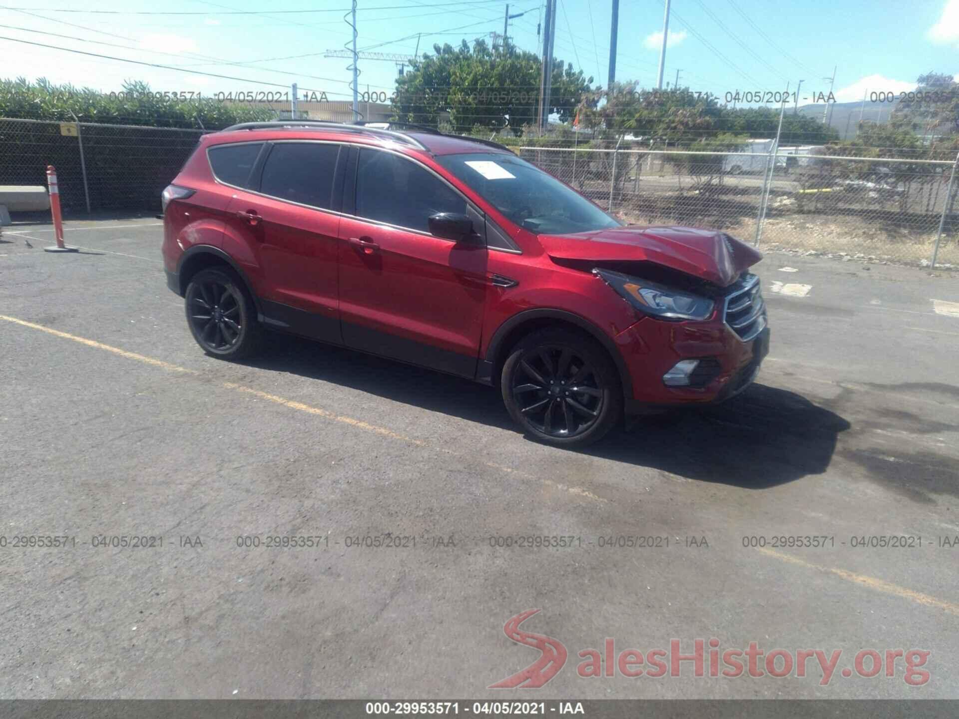 1FMCU0GD5HUD12597 2017 FORD ESCAPE