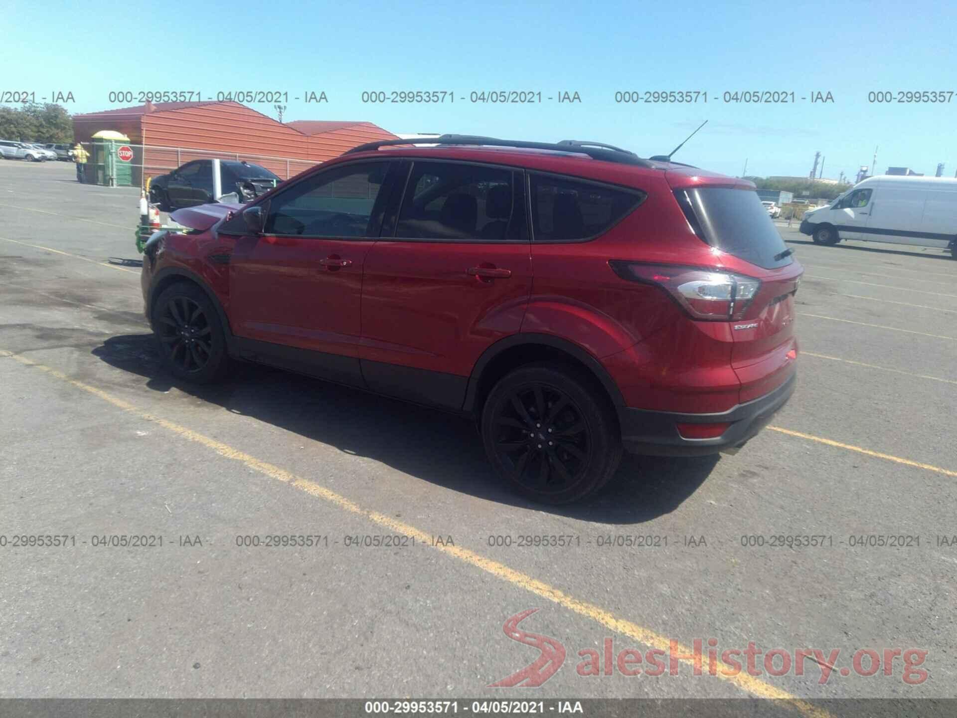 1FMCU0GD5HUD12597 2017 FORD ESCAPE