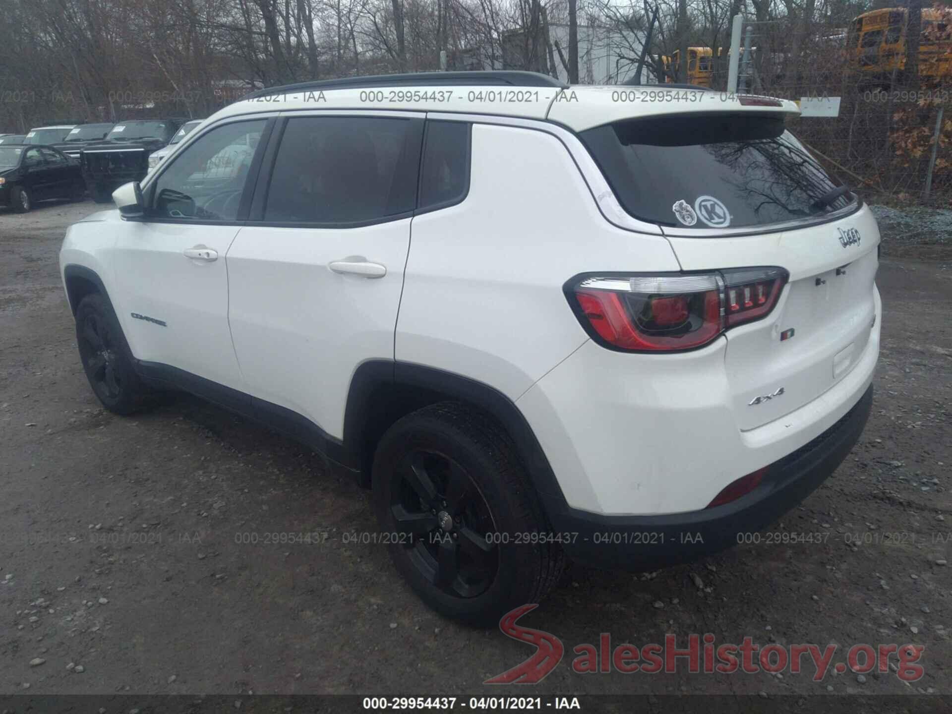 3C4NJDBB0JT454097 2018 JEEP COMPASS