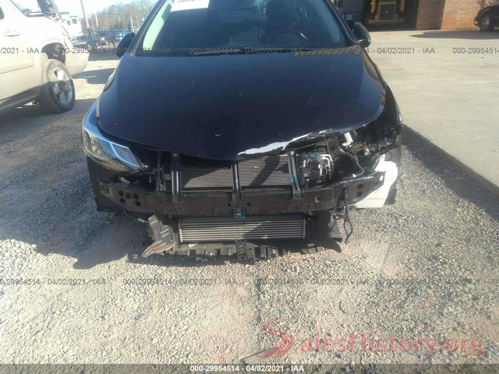 3G1BE6SMXJS645402 2018 CHEVROLET CRUZE