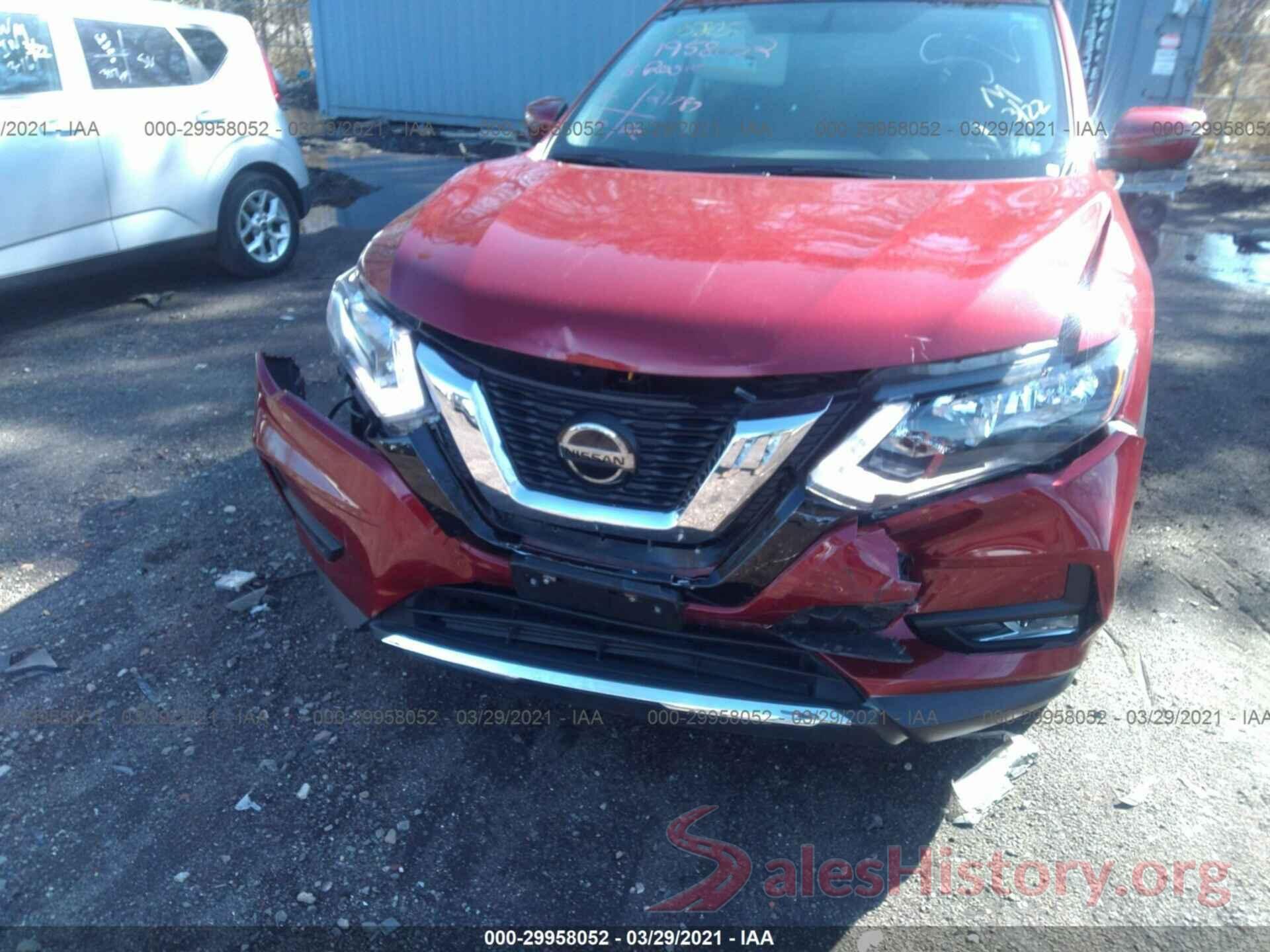 5N1AT2MVXJC736713 2018 NISSAN ROGUE