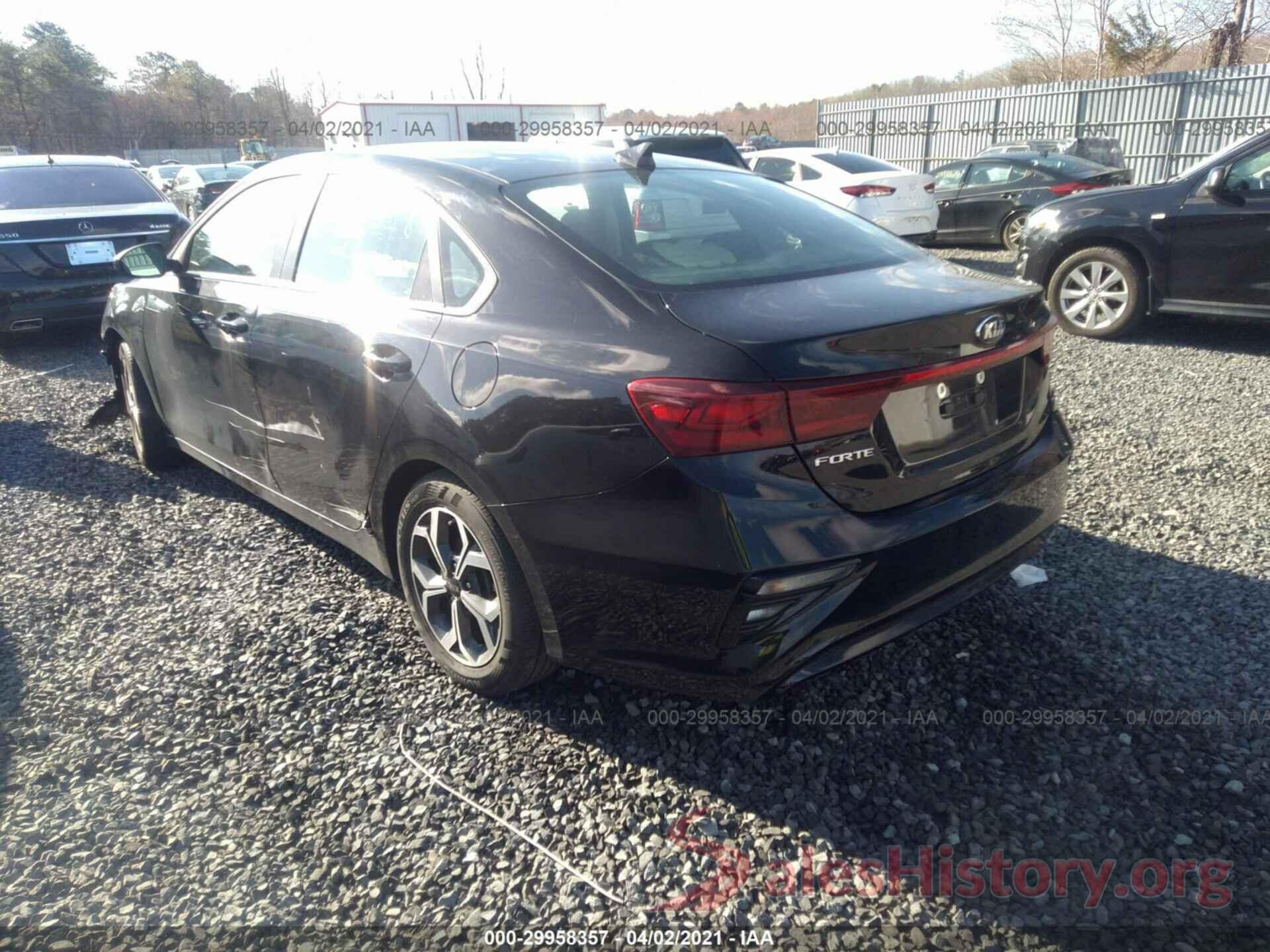 3KPF24AD1KE023648 2019 KIA FORTE