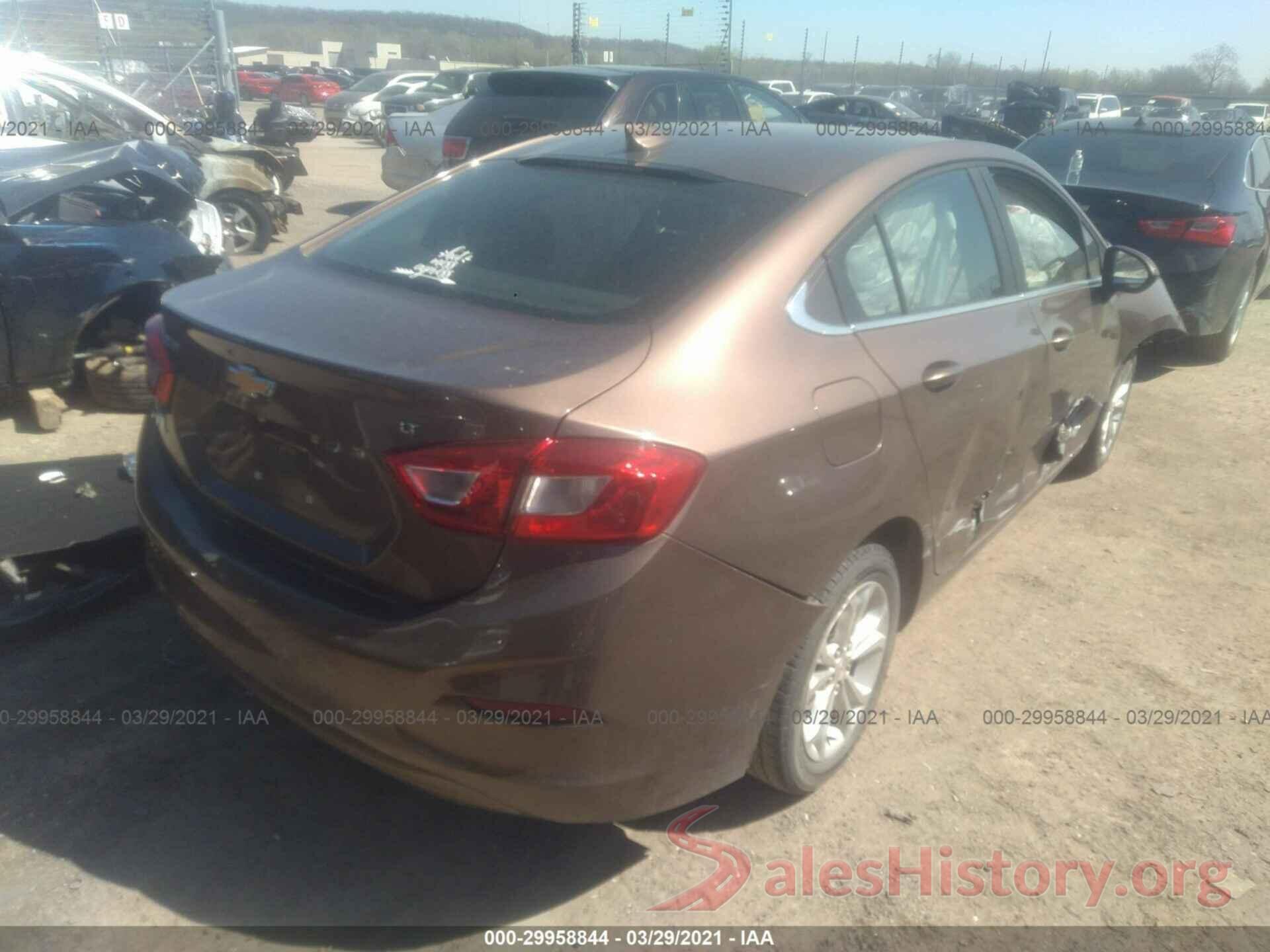 1G1BE5SM1K7117659 2019 CHEVROLET CRUZE