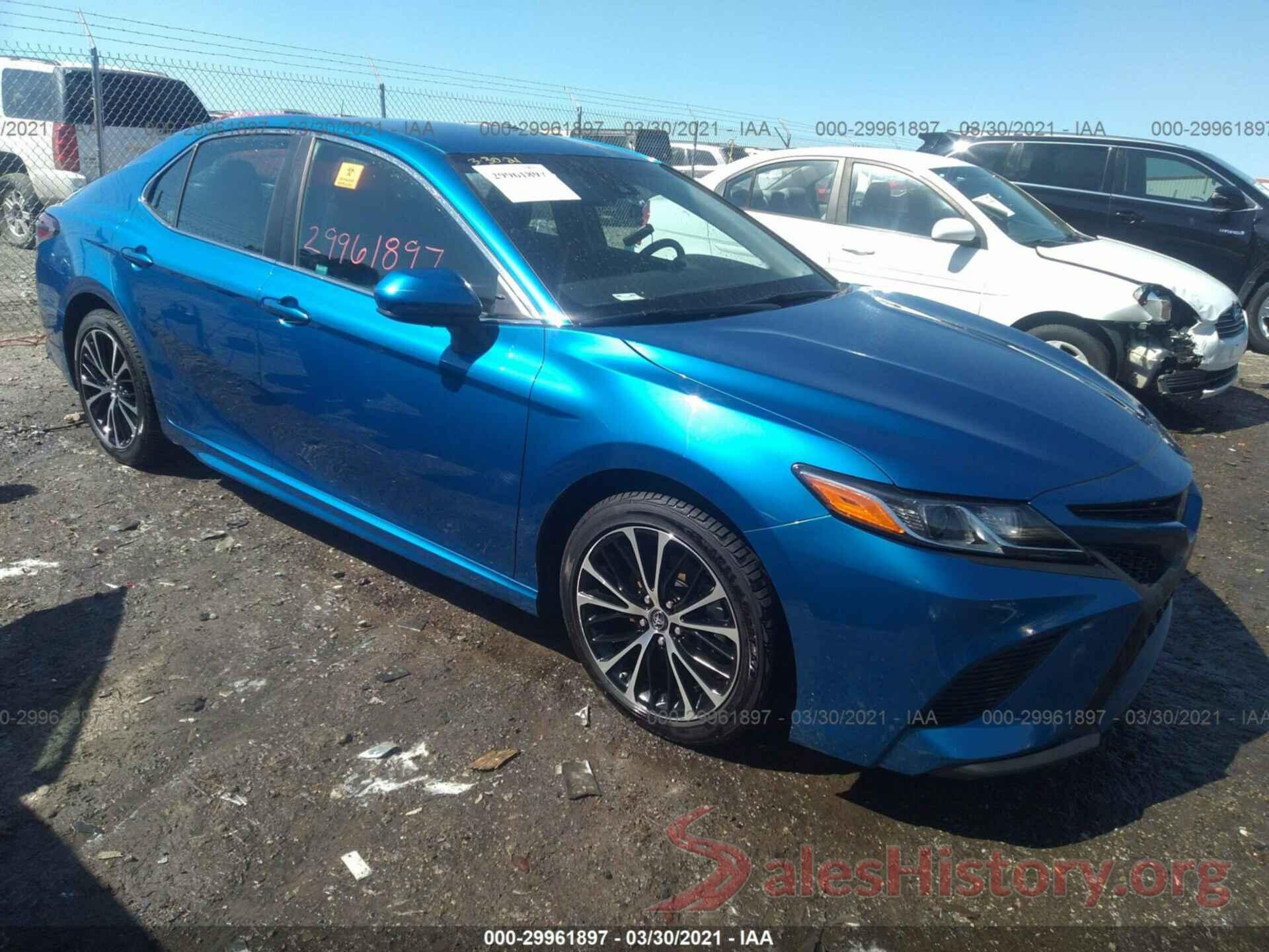 4T1B11HK9JU115431 2018 TOYOTA CAMRY