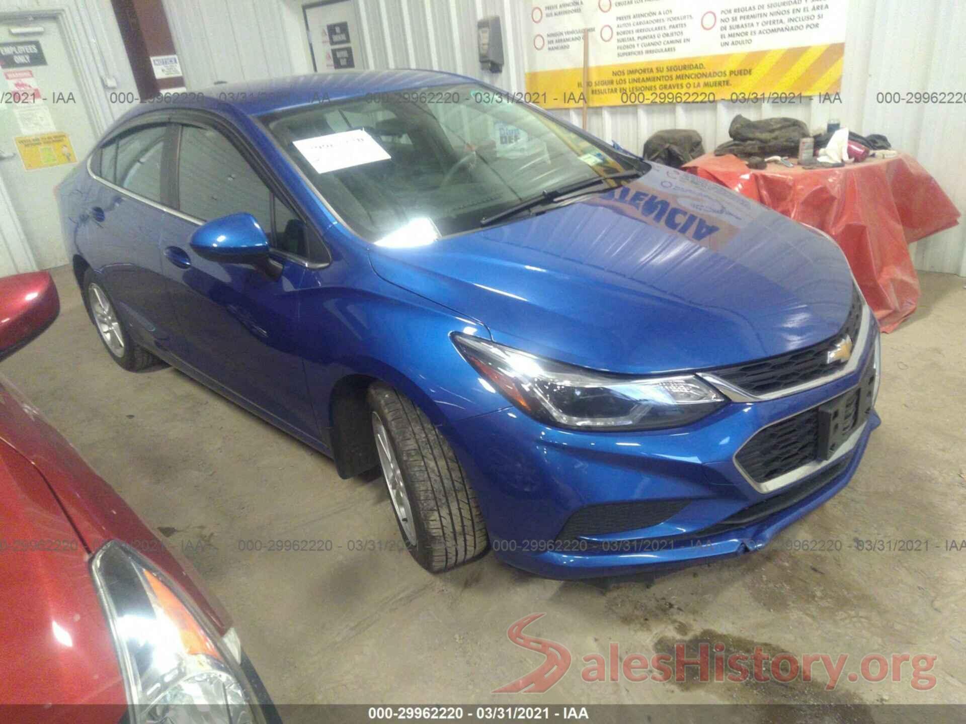 1G1BE5SM7J7119317 2018 CHEVROLET CRUZE