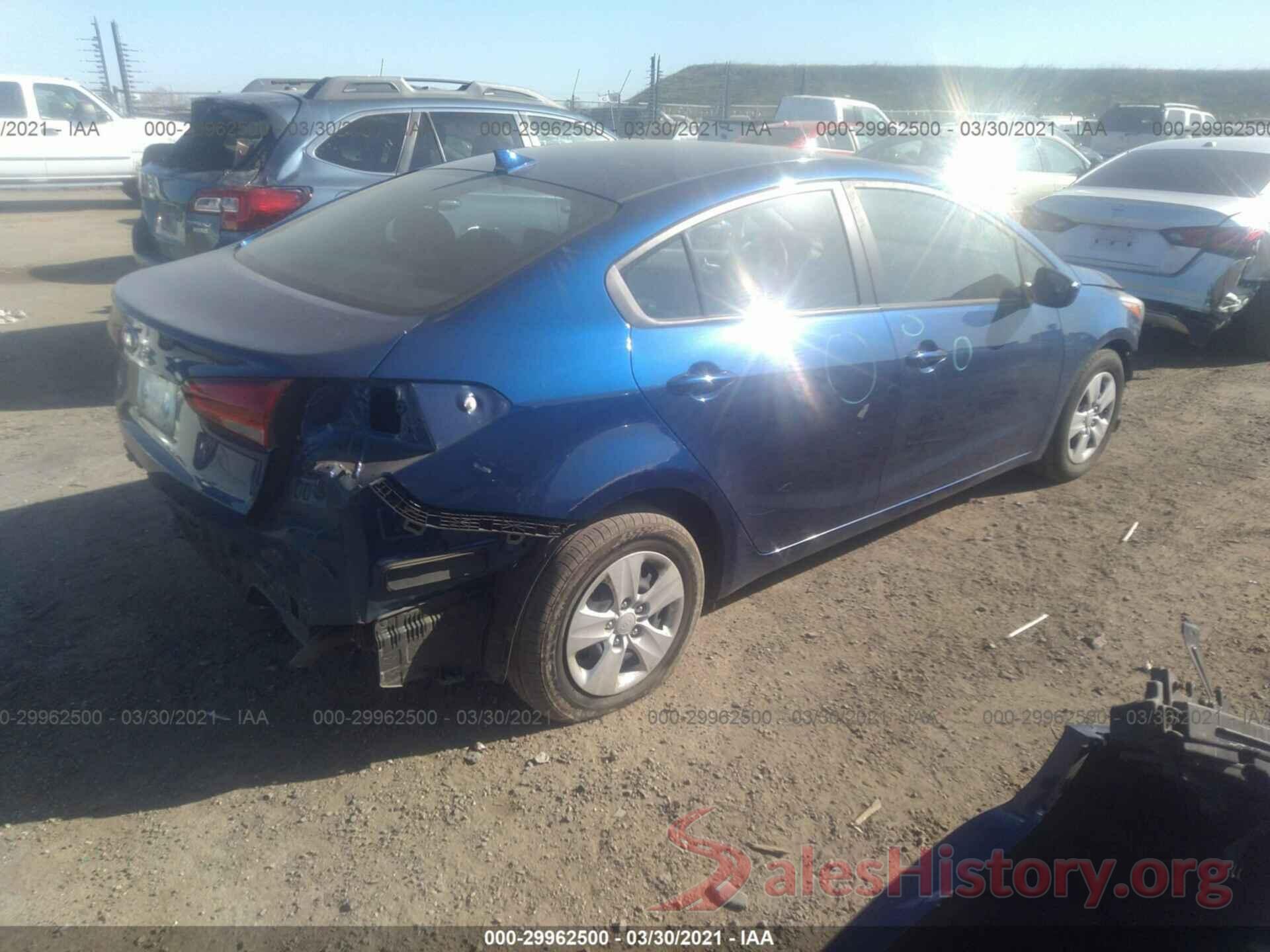 3KPFK4A72JE268158 2018 KIA FORTE