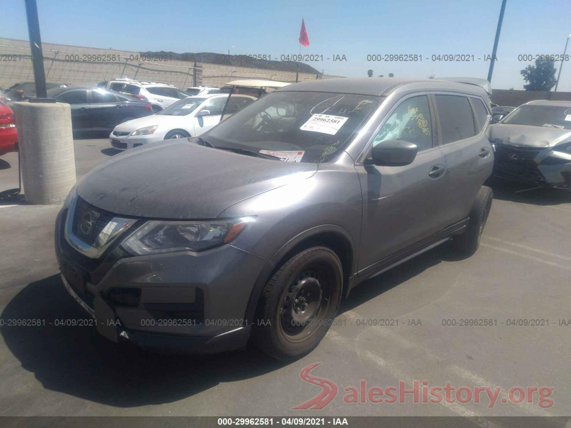 KNMAT2MT0HP579165 2017 NISSAN ROGUE