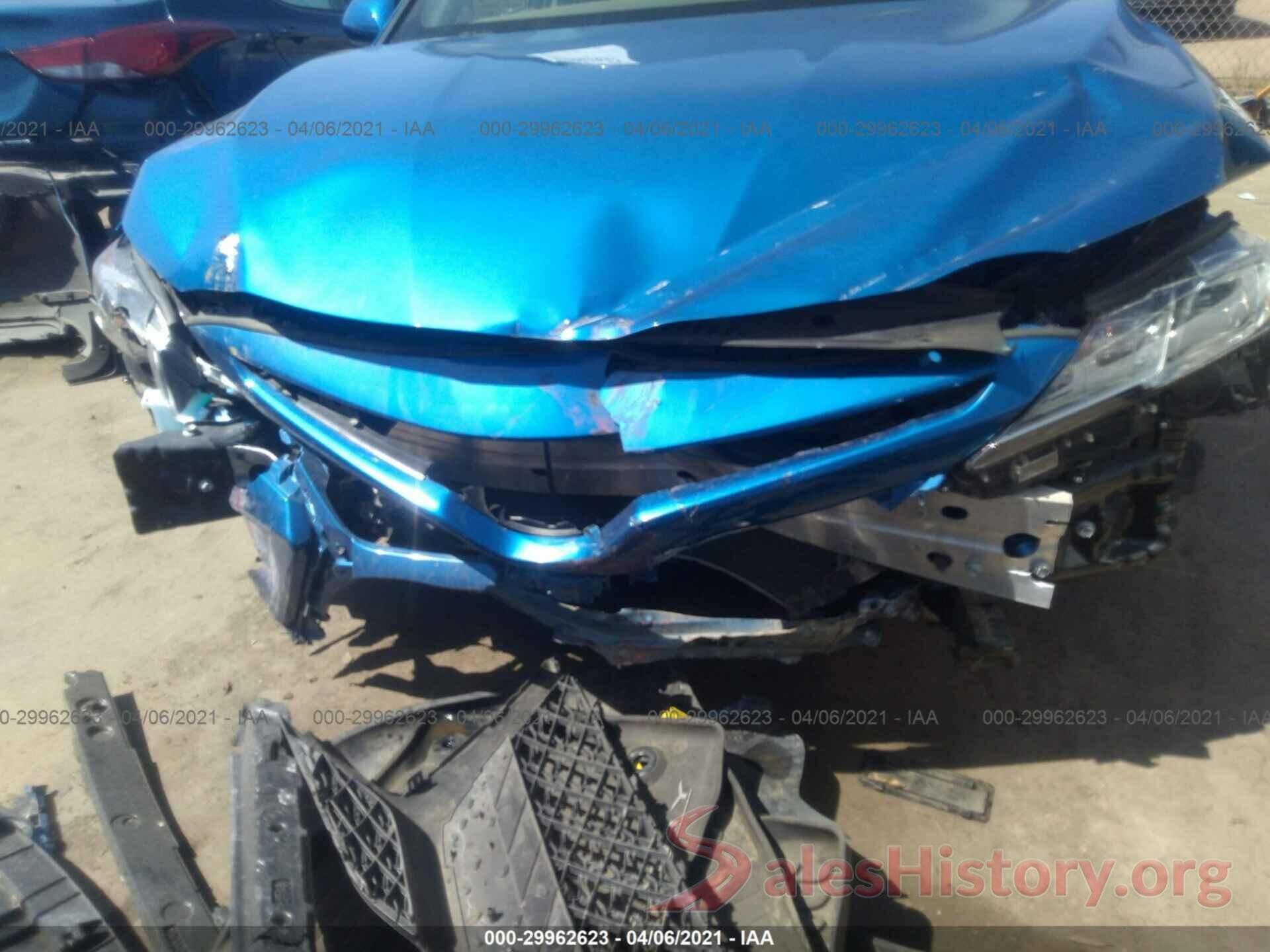 4T1B11HK7JU005798 2018 TOYOTA CAMRY