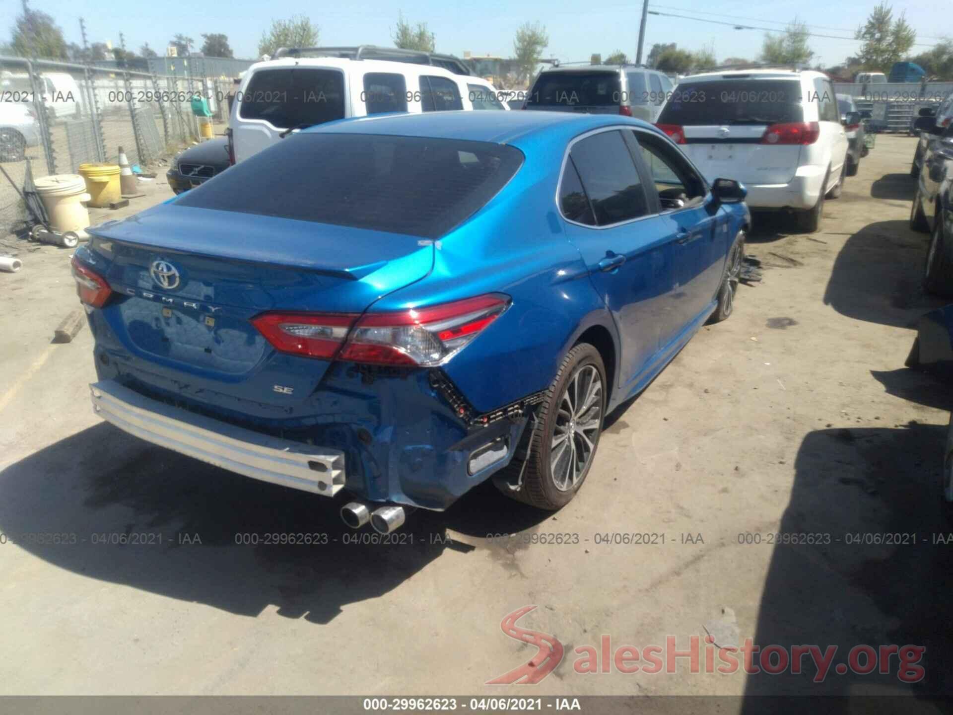 4T1B11HK7JU005798 2018 TOYOTA CAMRY