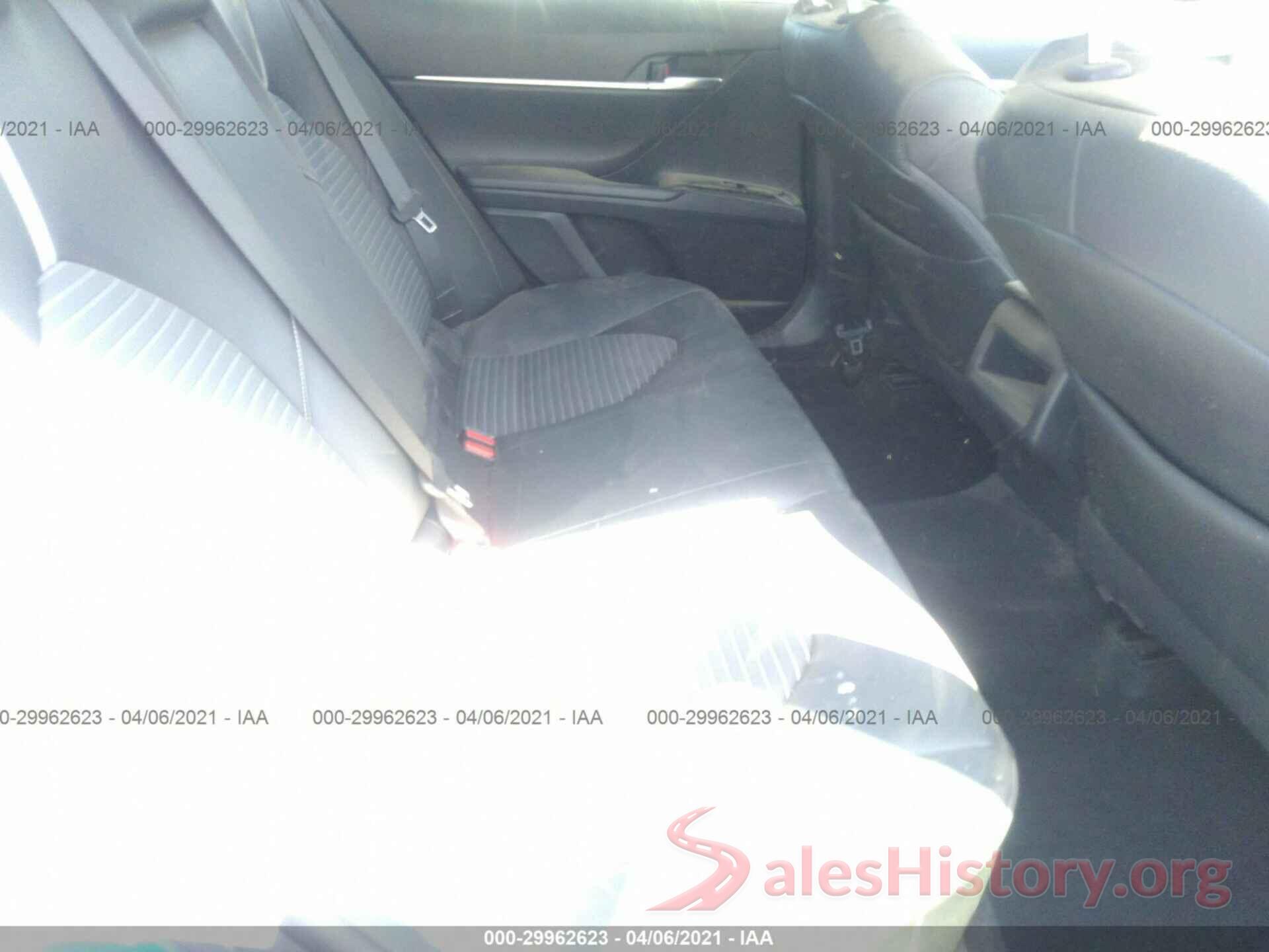 4T1B11HK7JU005798 2018 TOYOTA CAMRY