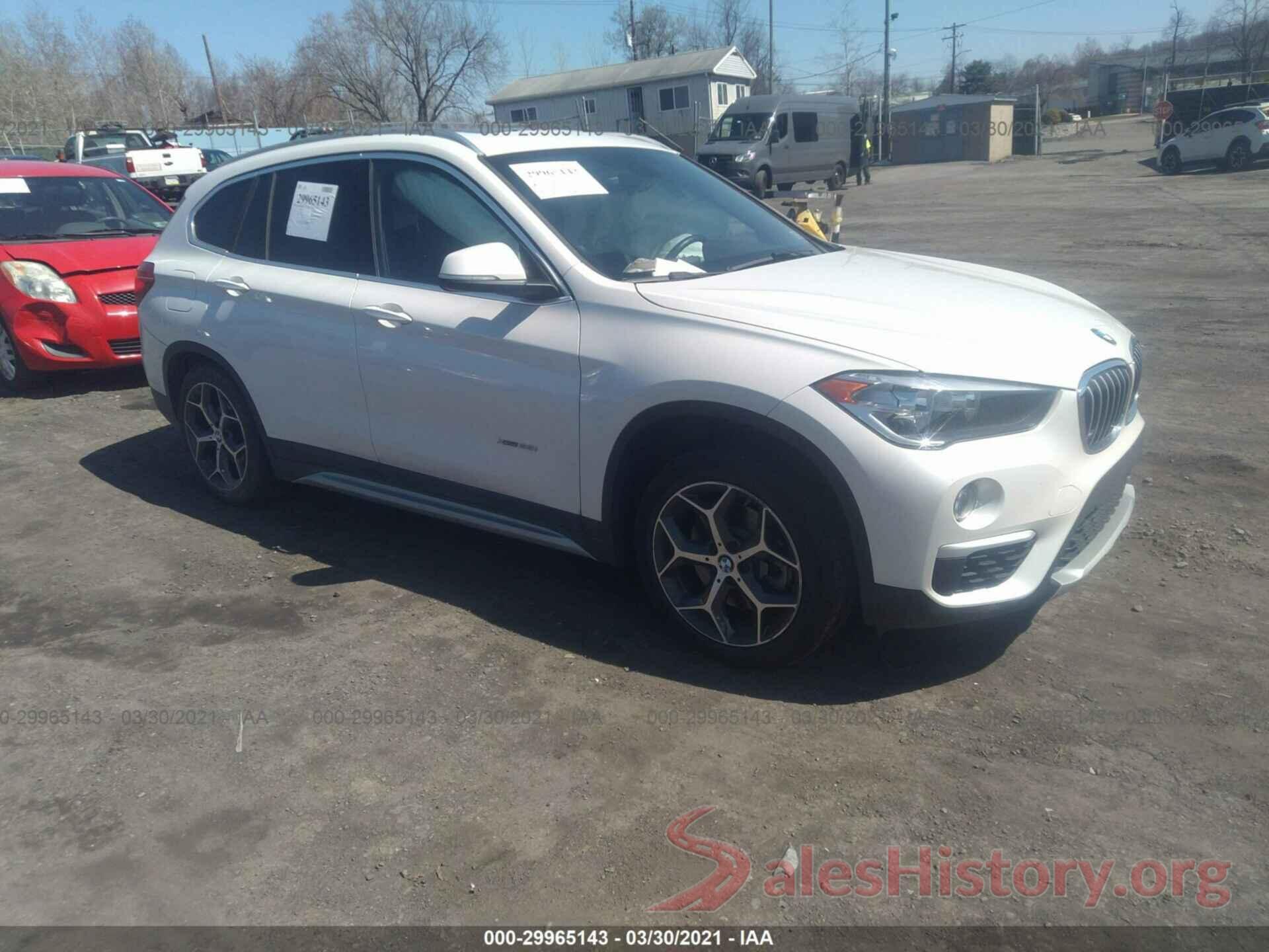 WBXHT3C32J5K27666 2018 BMW X1