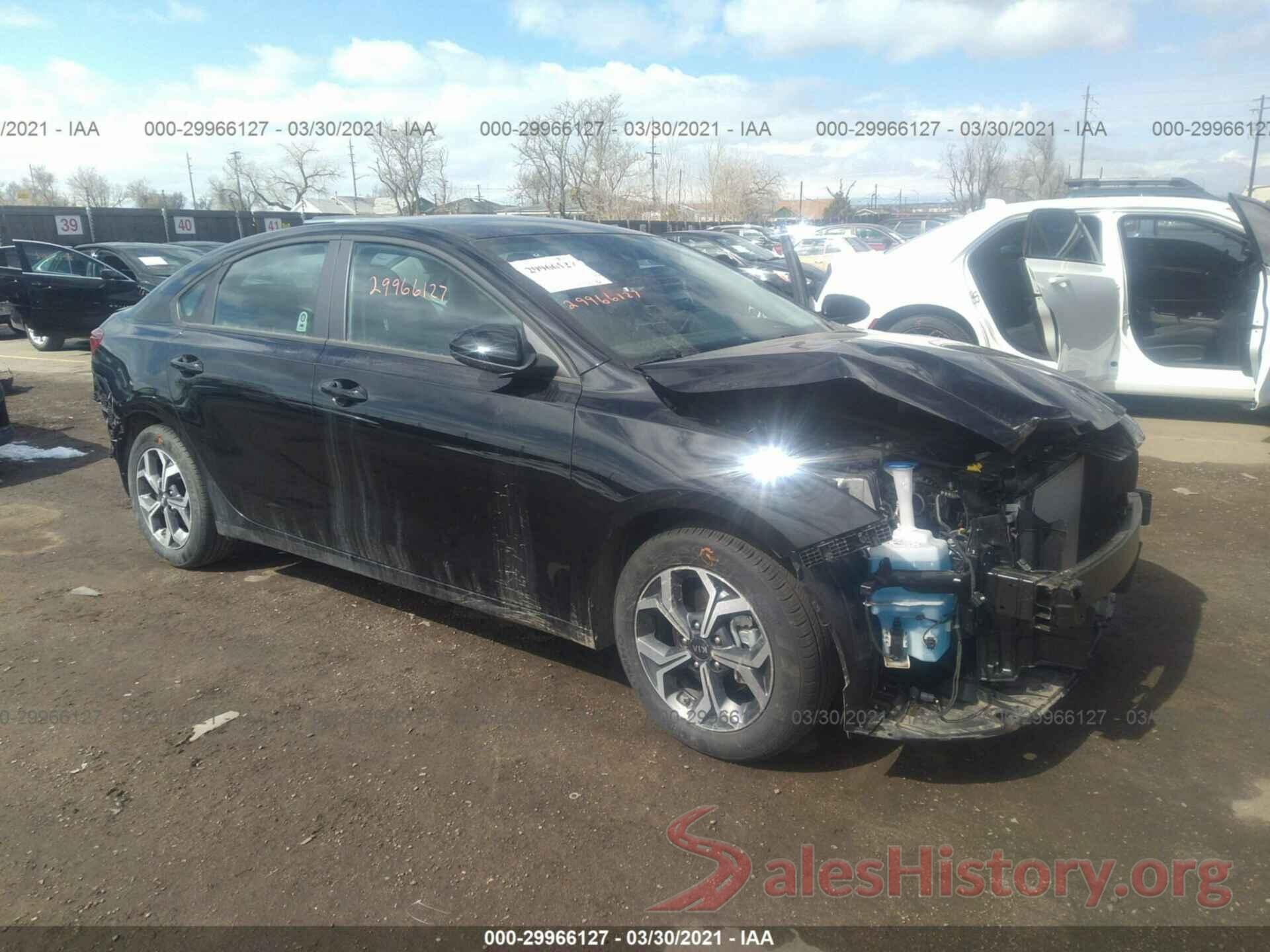 3KPF24AD9ME323389 2021 KIA FORTE