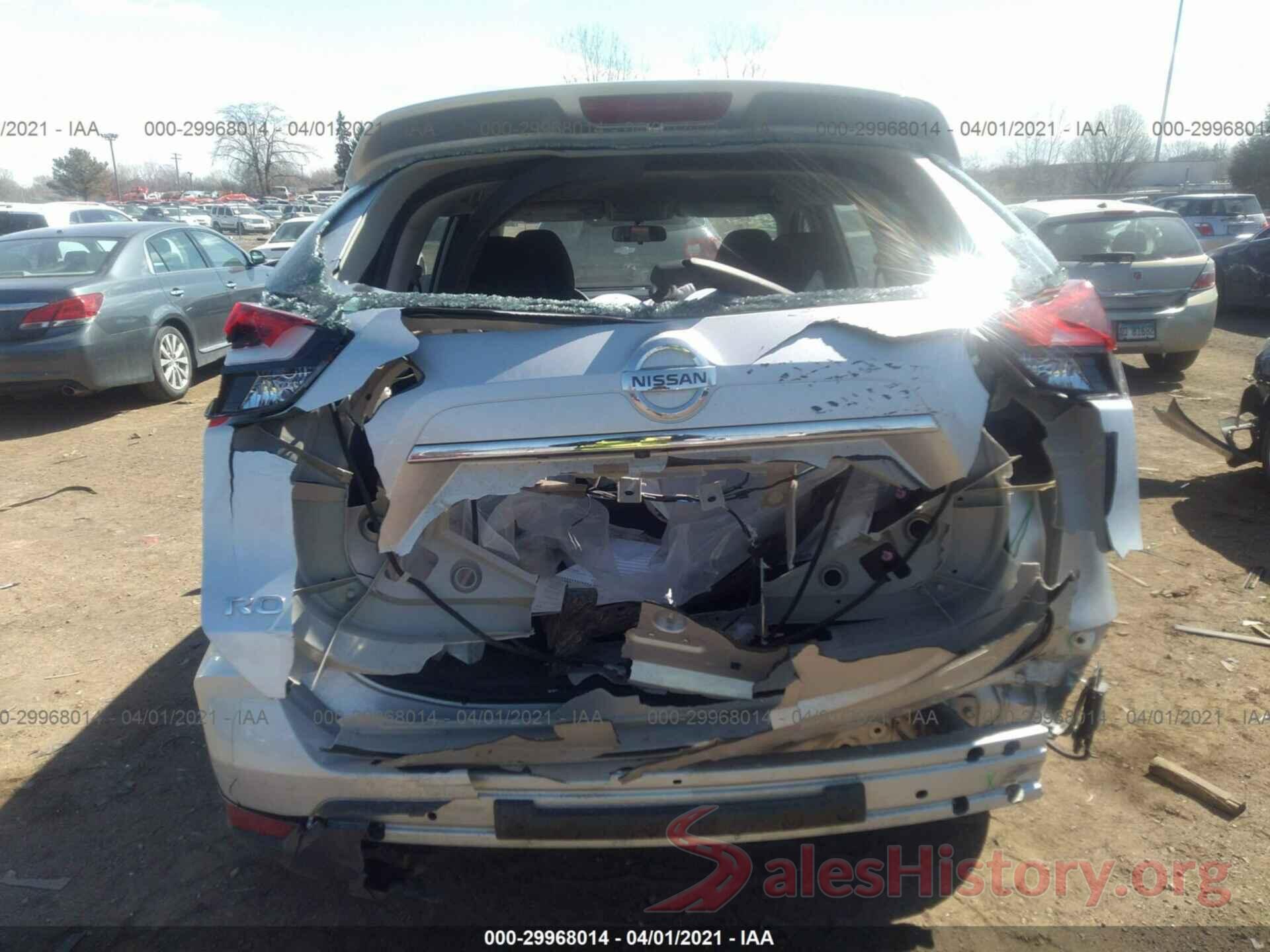 KNMAT2MTXJP565375 2018 NISSAN ROGUE