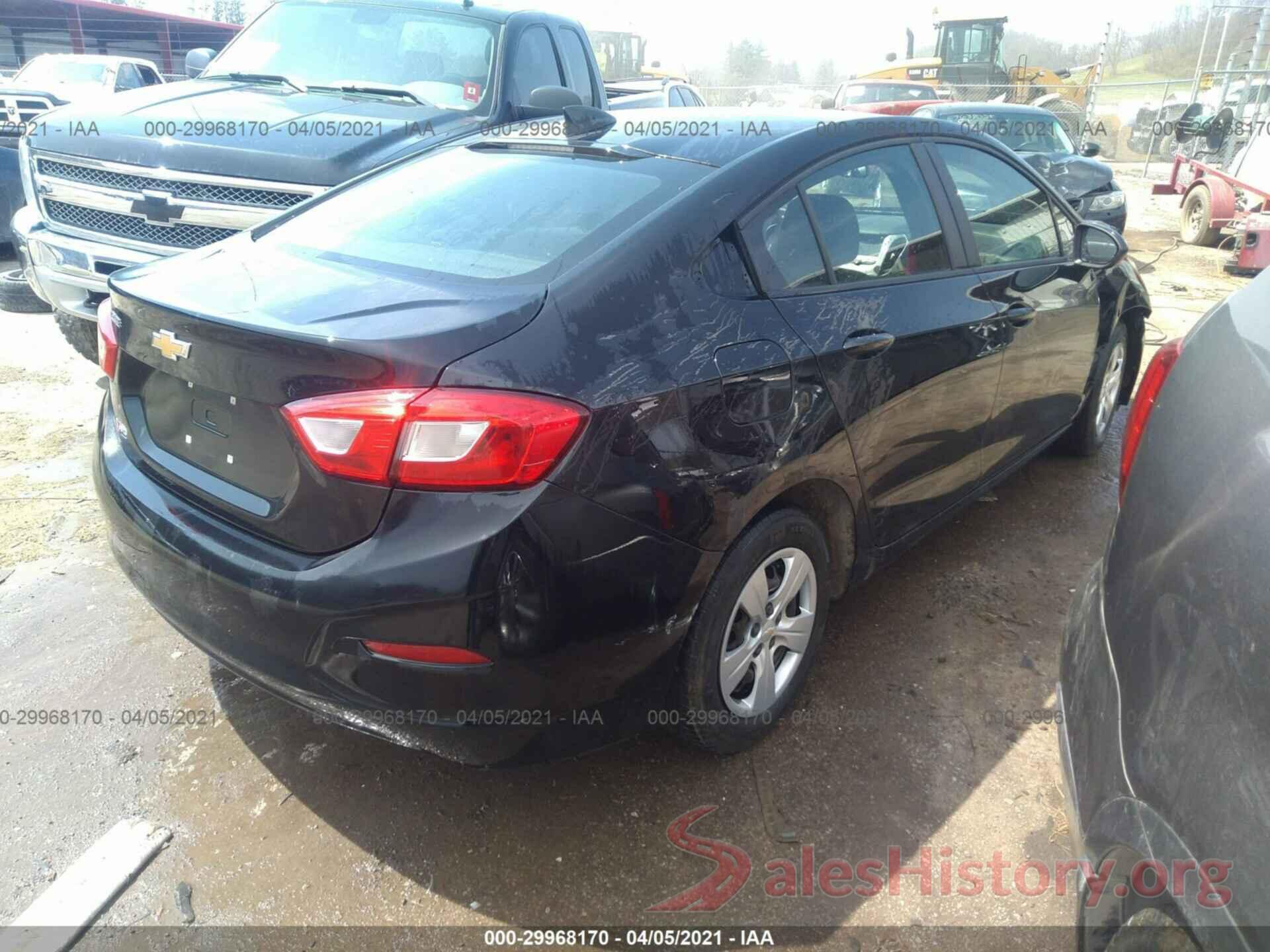 1G1BC5SM5J7142990 2018 CHEVROLET CRUZE