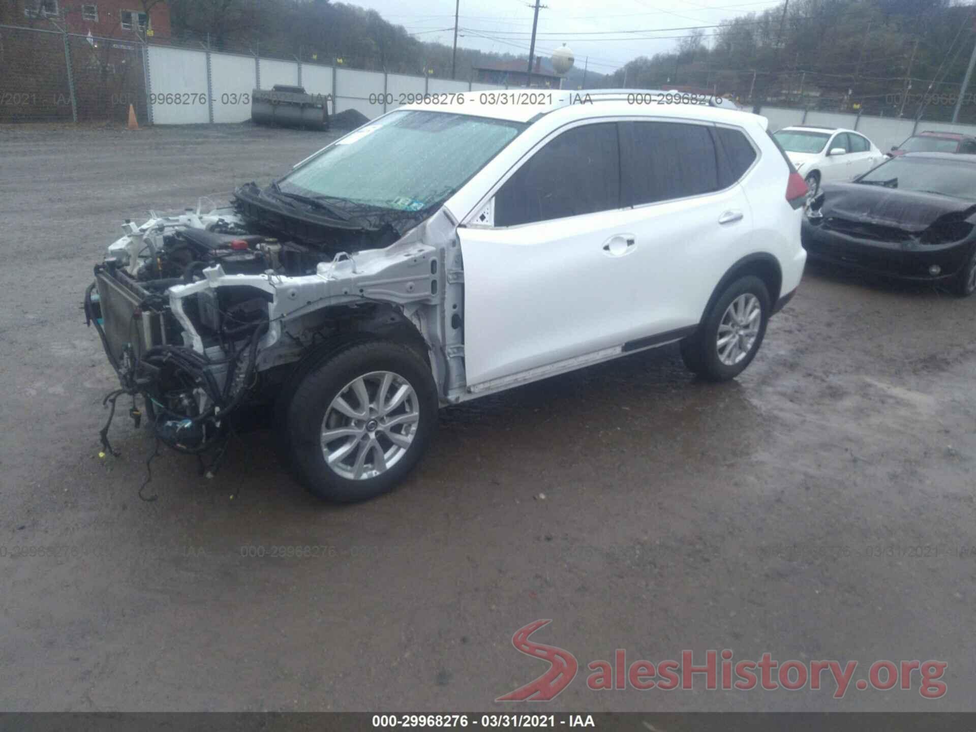 KNMAT2MT4JP522764 2018 NISSAN ROGUE