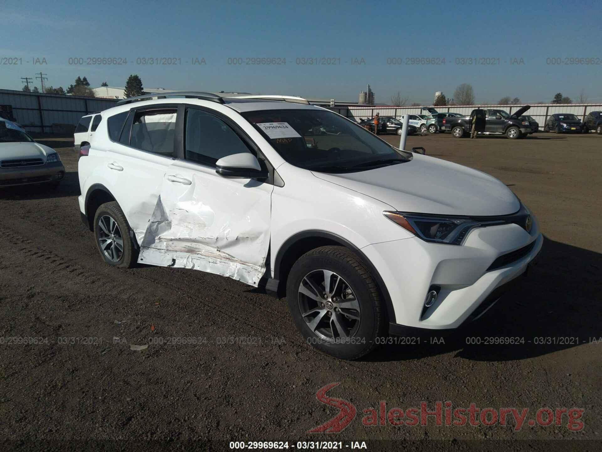 2T3RFREV2HW588781 2017 TOYOTA RAV4