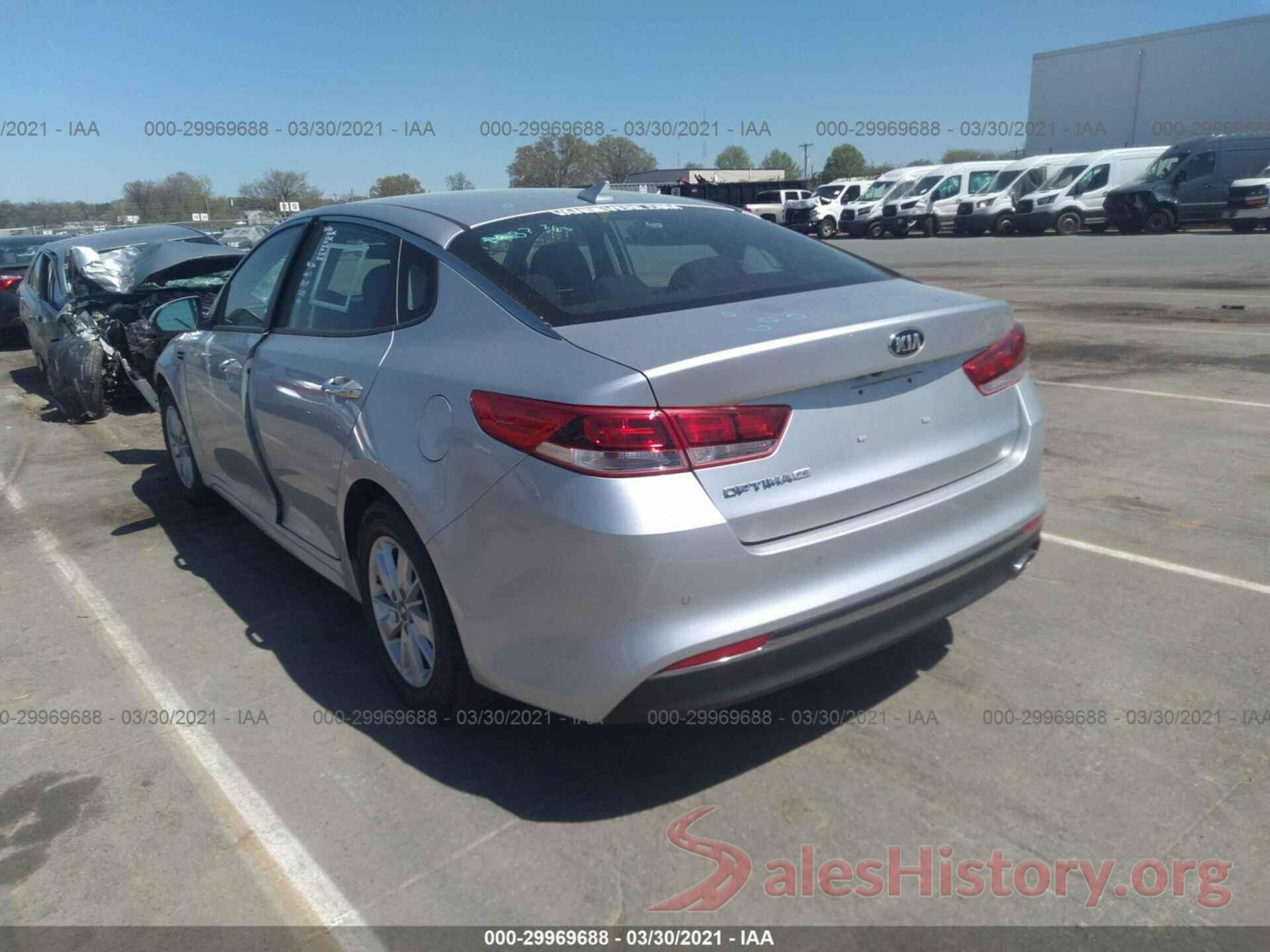 5XXGT4L31JG210030 2018 KIA OPTIMA